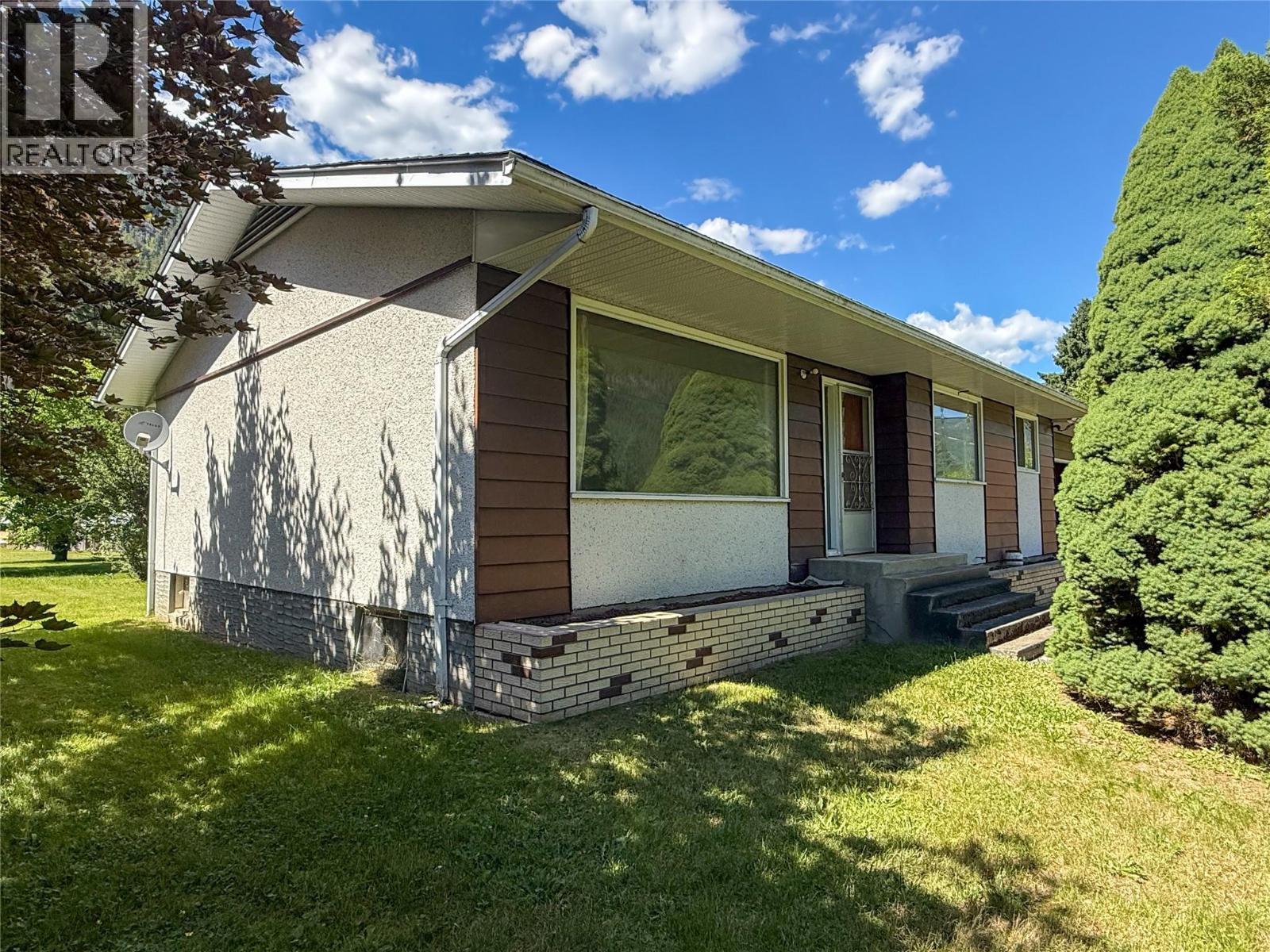 1535 Highway 3a Highway, Thrums, British Columbia  V1N 4M7 - Photo 4 - 10392700