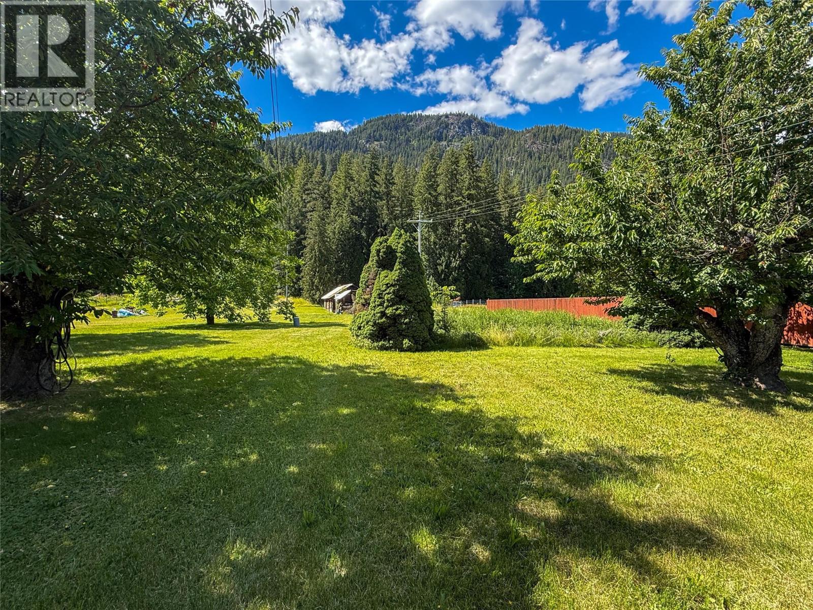 1535 Highway 3a Highway, Thrums, British Columbia  V1N 4M7 - Photo 48 - 10392700