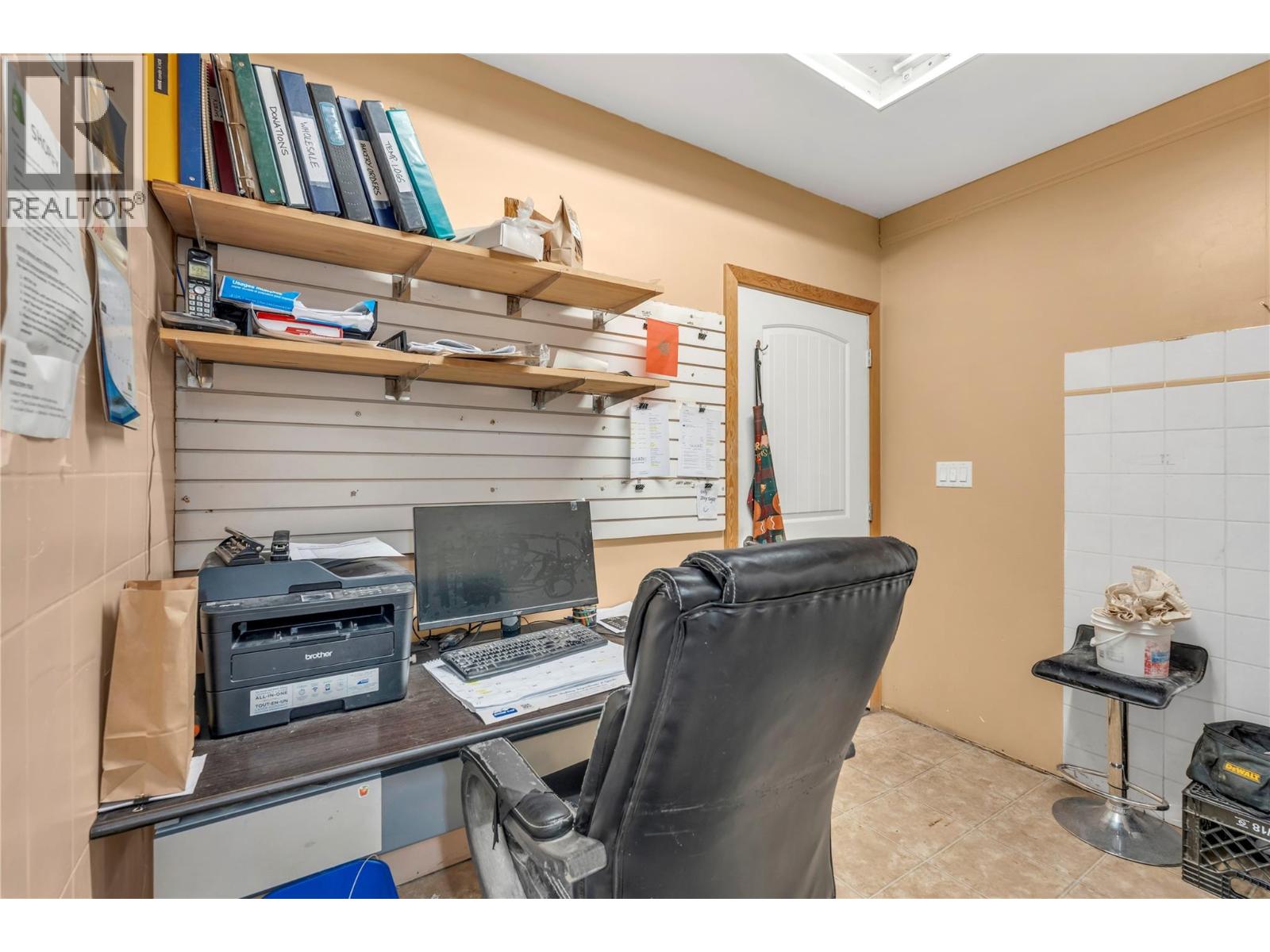 10110 Main Street, Summerland, British Columbia  V0H 1Z0 - Photo 53 - 10392923