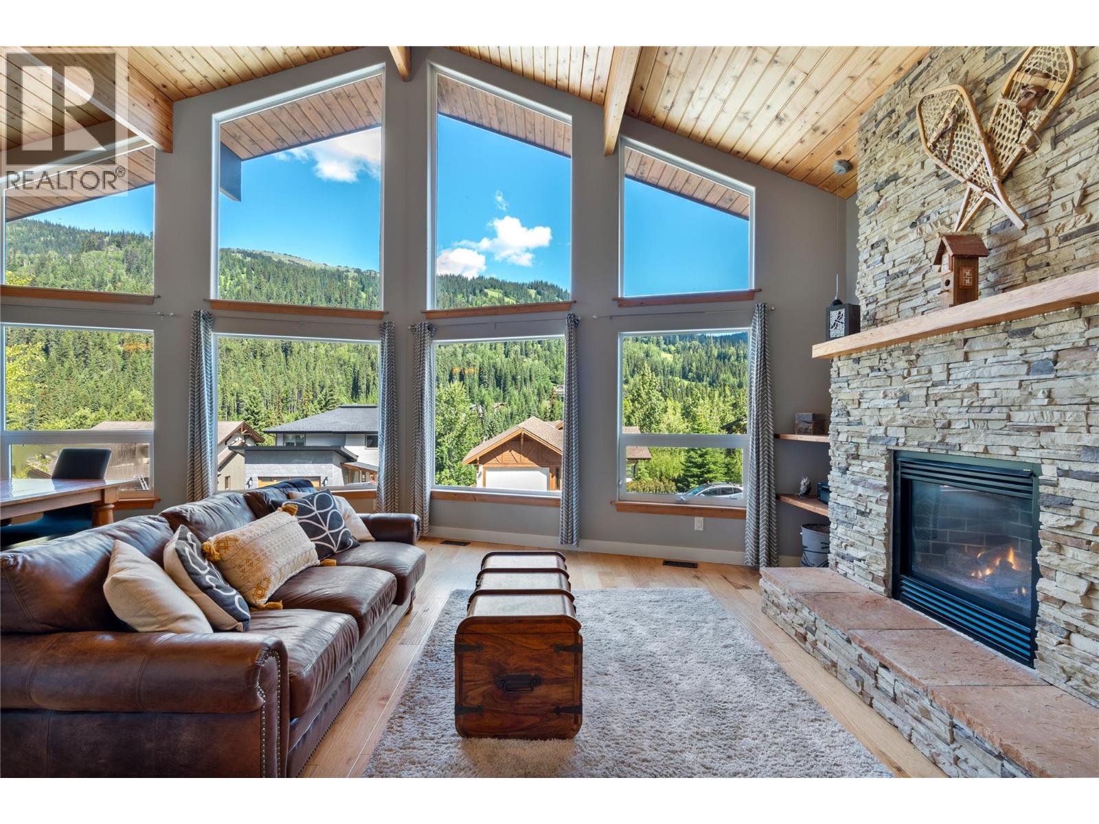 2429 Fairways Drive, Sun Peaks, British Columbia  V0E 5N0 - Photo 2 - 10392835