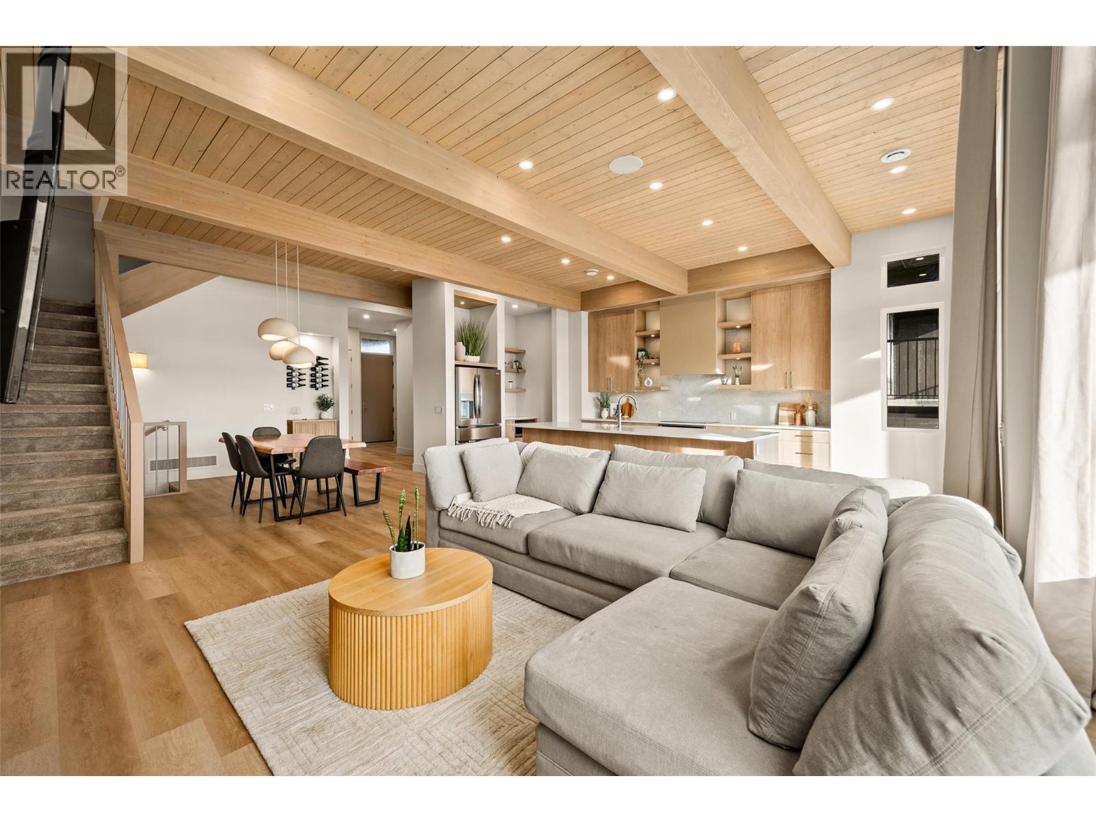 1027 Kitson Court, West Kelowna, British Columbia  V1Z 0B9 - Photo 2 - 10377466