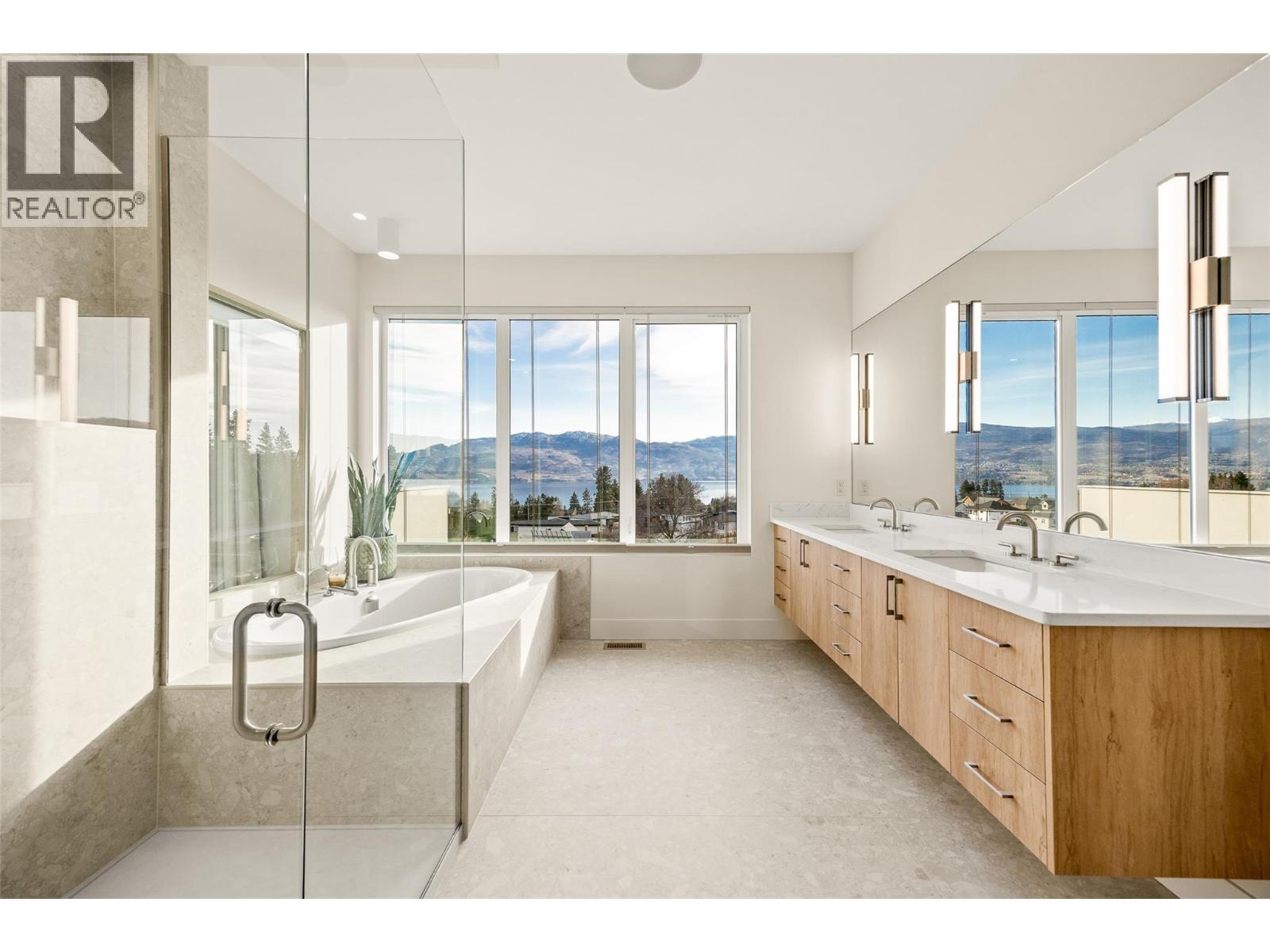 1027 Kitson Court, West Kelowna, British Columbia  V1Z 0B9 - Photo 8 - 10377466