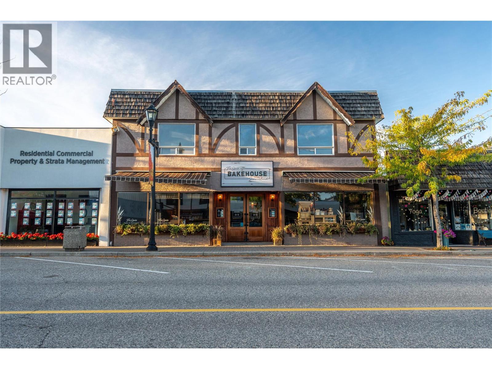 10110 Main Street, Summerland, British Columbia  V0H 1Z0 - Photo 1 - 10392932