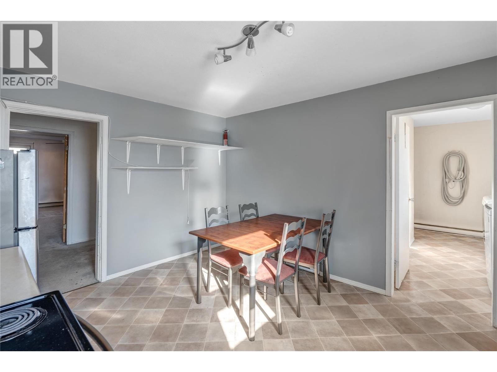 10110 Main Street, Summerland, British Columbia  V0H 1Z0 - Photo 12 - 10392932