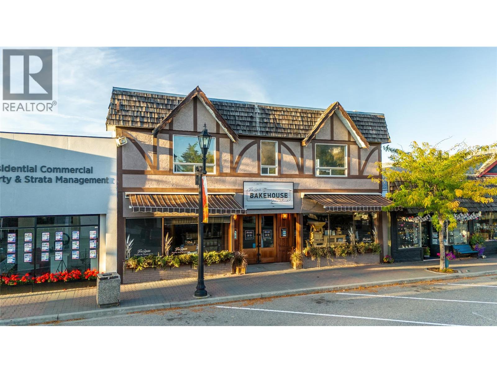 10110 Main Street, Summerland, British Columbia  V0H 1Z0 - Photo 30 - 10392932
