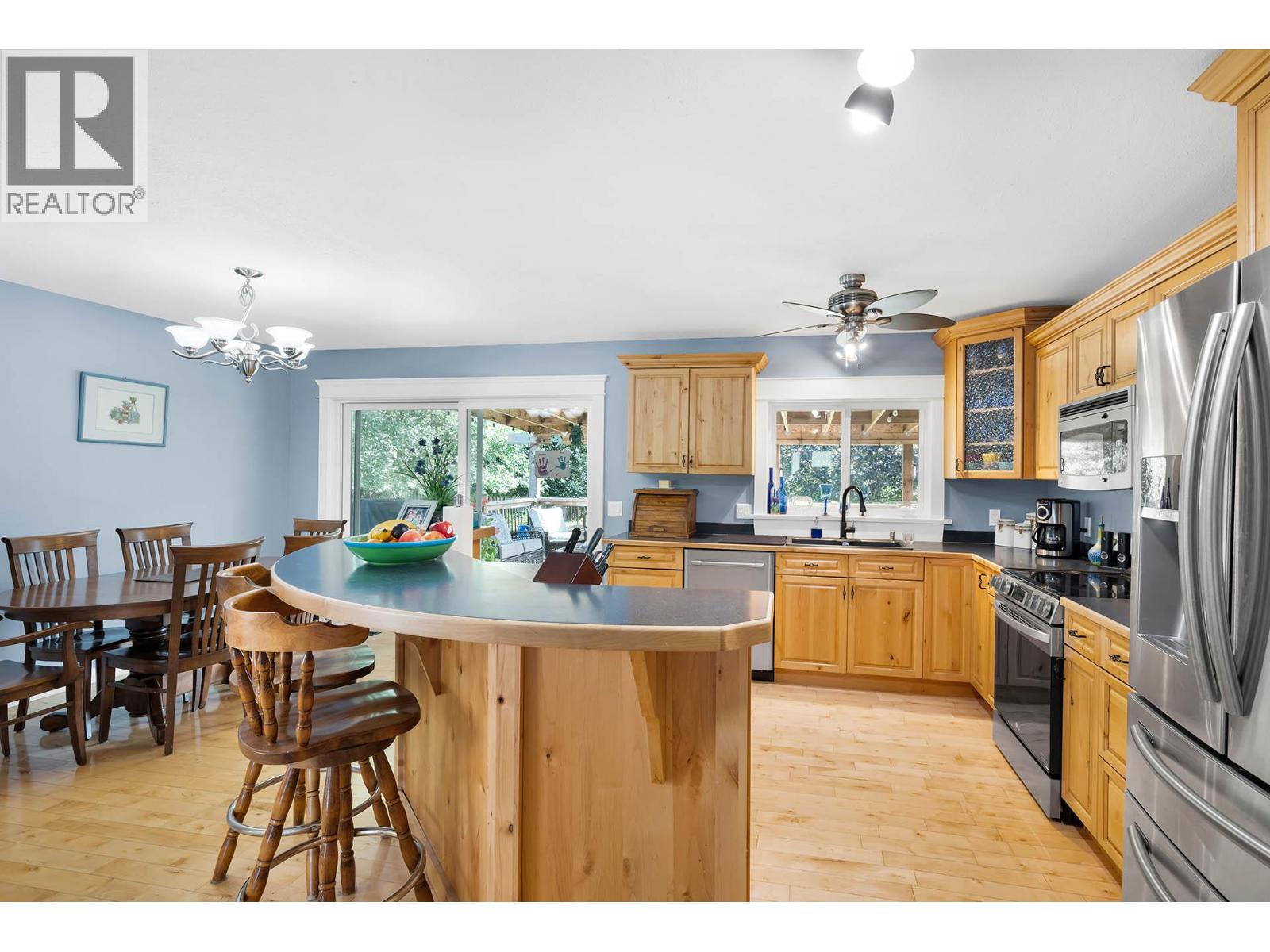 443 Reighmount Drive, Kamloops, British Columbia  V2H 1L8 - Photo 13 - 10392926