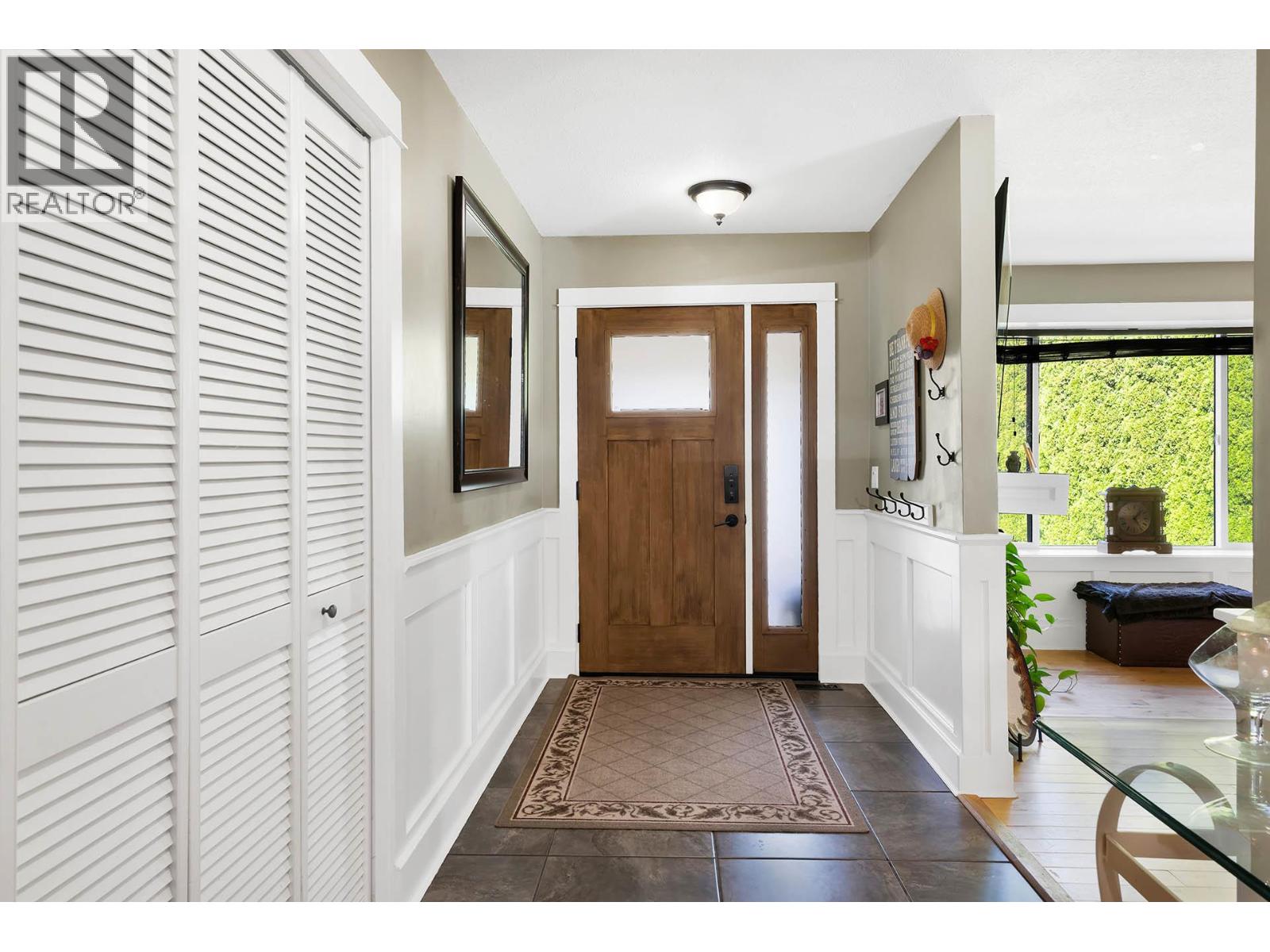 443 Reighmount Drive, Kamloops, British Columbia  V2H 1L8 - Photo 4 - 10392926
