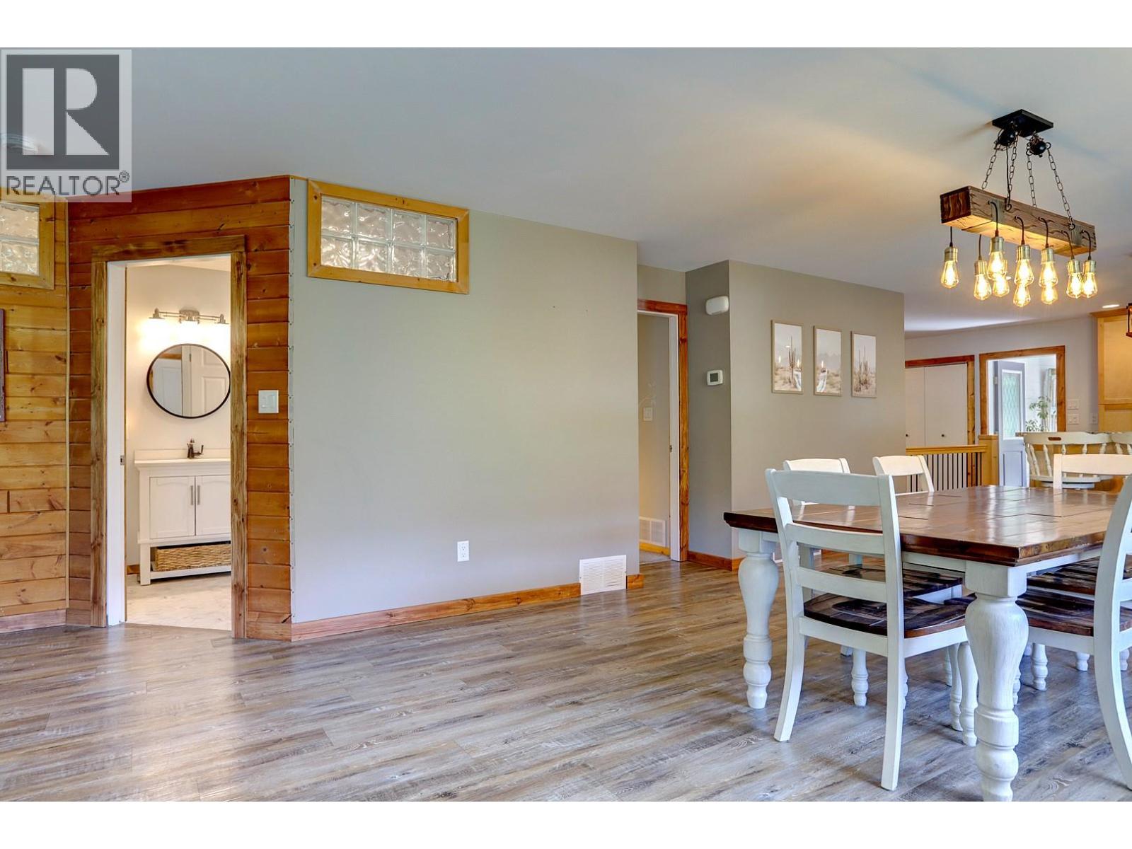 4375 97 Highway, Falkland, British Columbia  V0E 1W1 - Photo 13 - 10387187