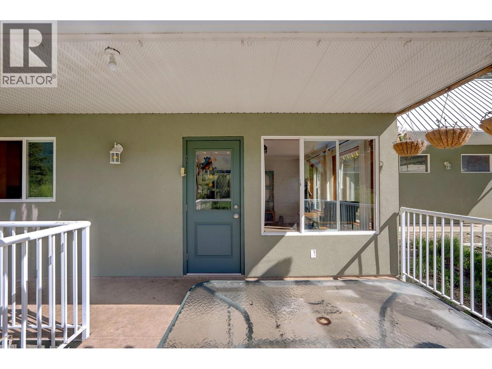 4375 97 Highway, Falkland, British Columbia  V0E 1W1 - Photo 21 - 10387187