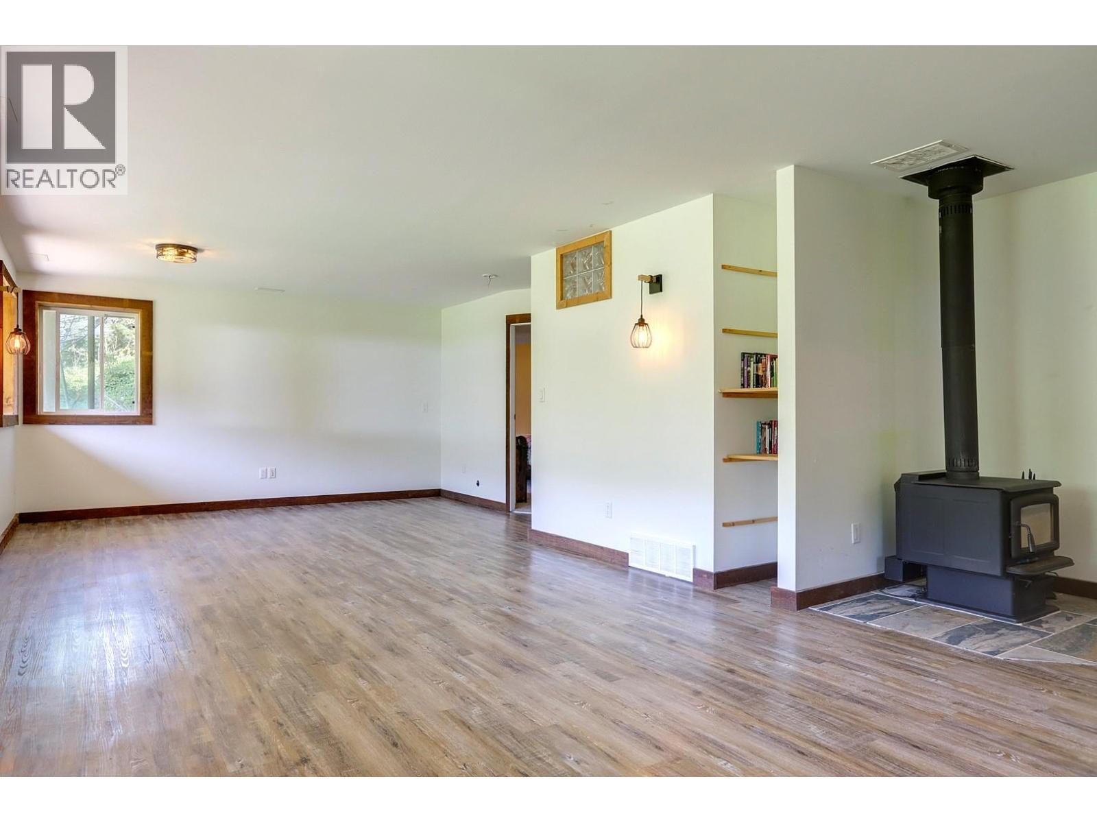 4375 97 Highway, Falkland, British Columbia  V0E 1W1 - Photo 39 - 10387187