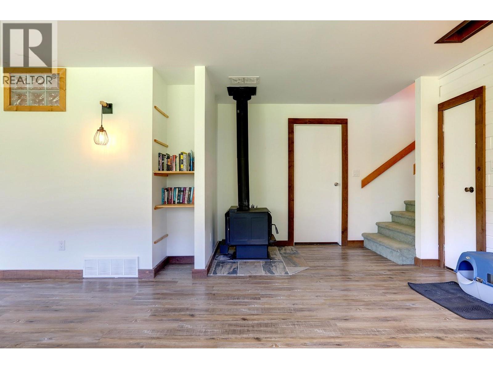 4375 97 Highway, Falkland, British Columbia  V0E 1W1 - Photo 40 - 10387187