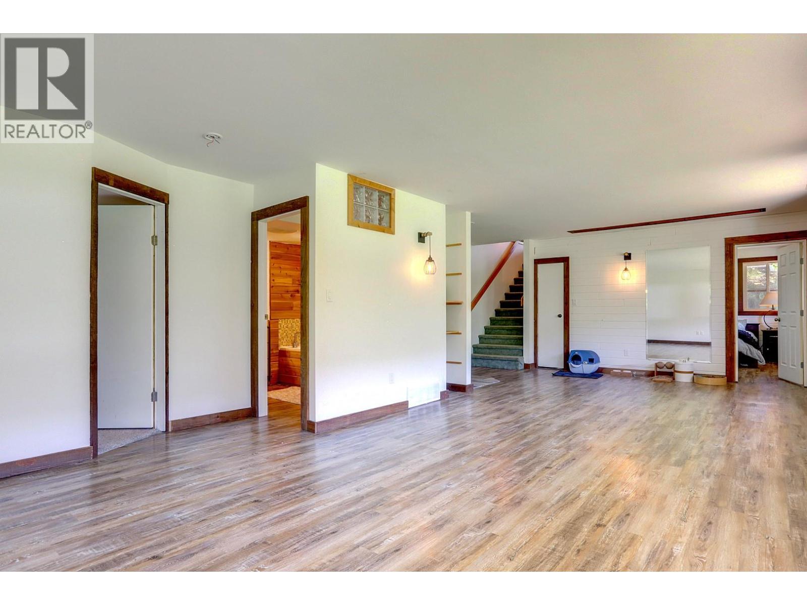 4375 97 Highway, Falkland, British Columbia  V0E 1W1 - Photo 41 - 10387187