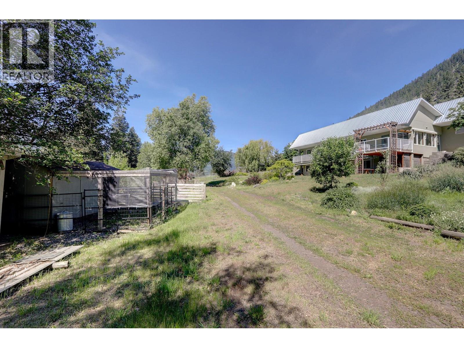 4375 97 Highway, Falkland, British Columbia  V0E 1W1 - Photo 64 - 10387187
