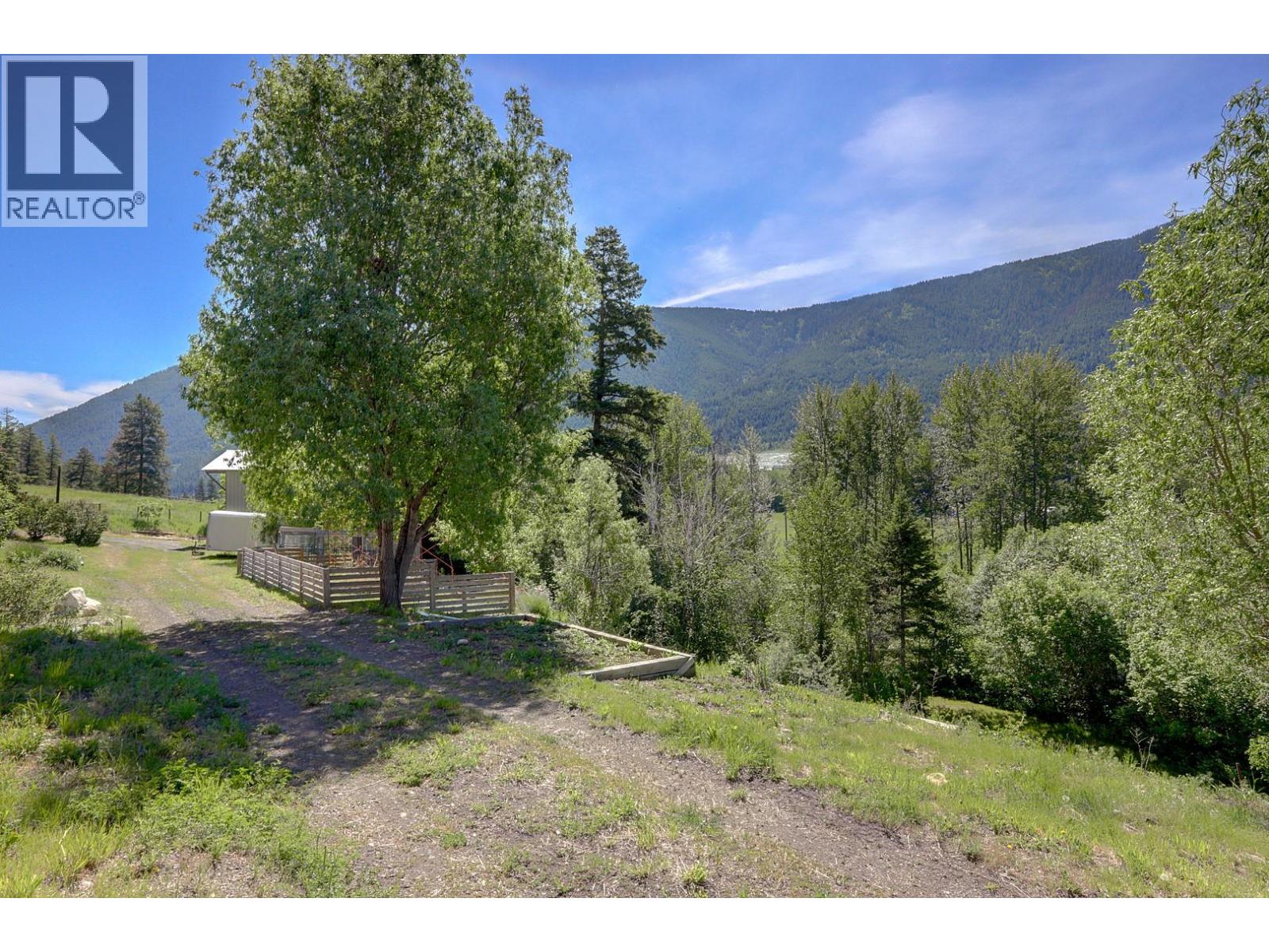 4375 97 Highway, Falkland, British Columbia  V0E 1W1 - Photo 72 - 10387187