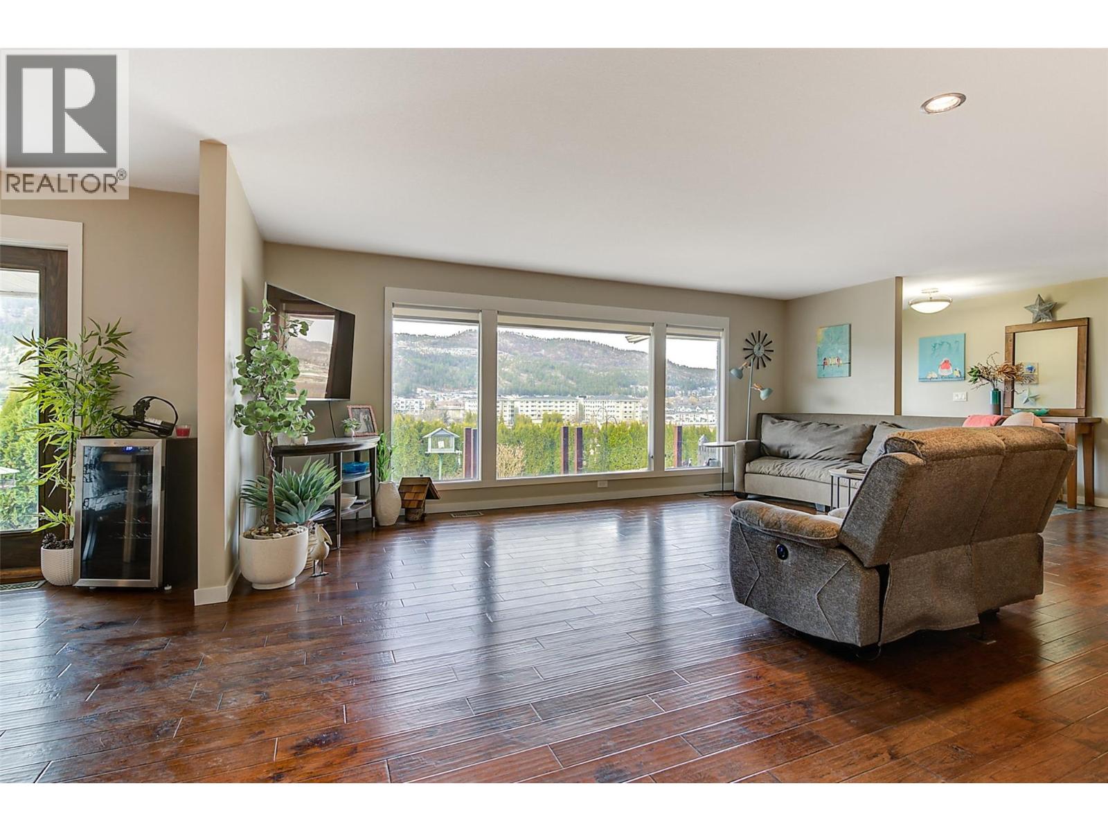 371 Valley Road Unit# 1-3, Kelowna, British Columbia  V1V 2E5 - Photo 10 - 10392027