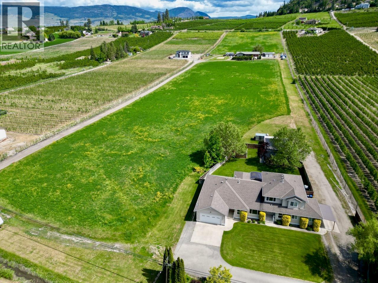 371 Valley Road Unit# 1-3, Kelowna, British Columbia  V1V 2E5 - Photo 2 - 10392027