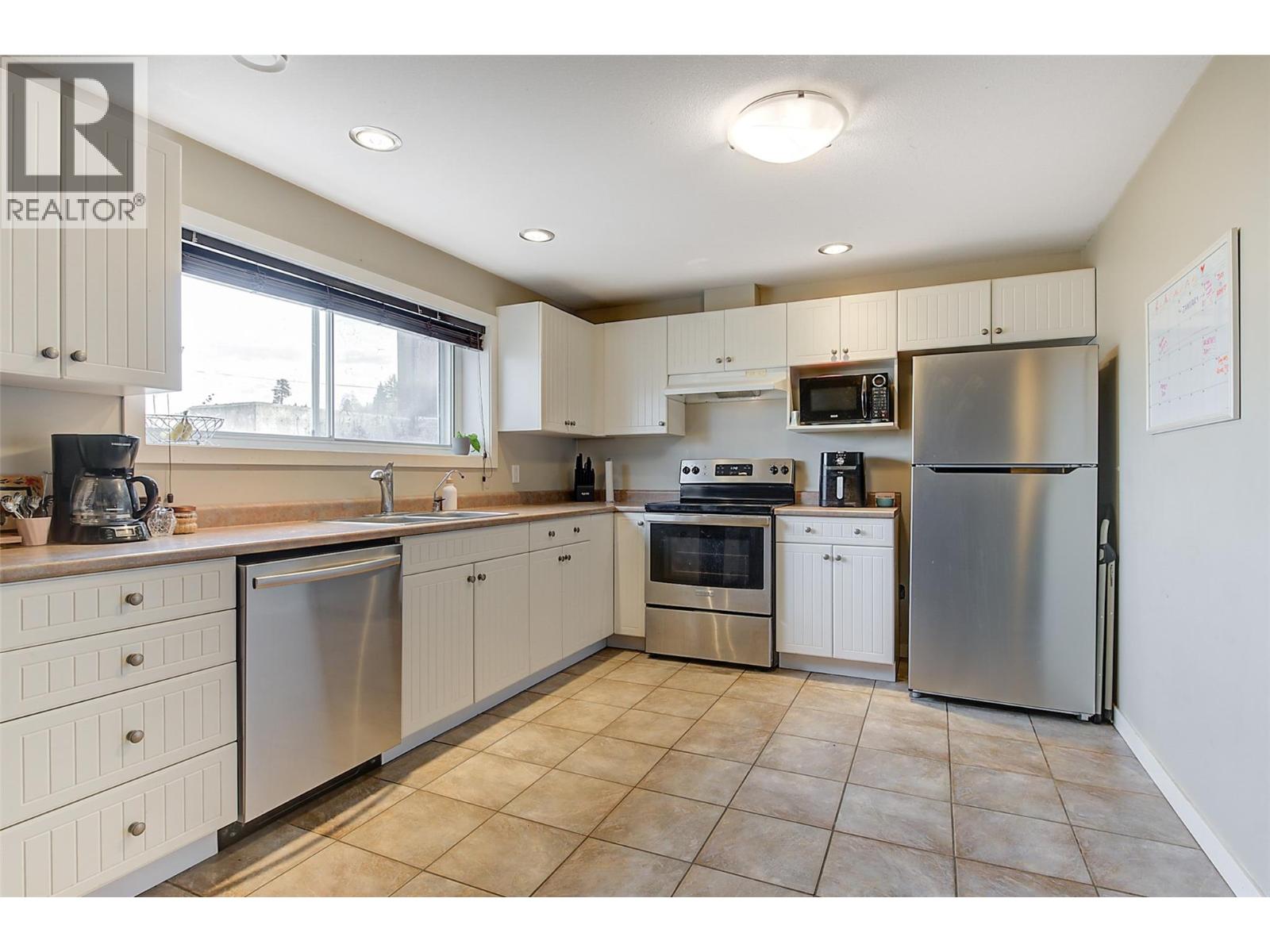 371 Valley Road Unit# 1-3, Kelowna, British Columbia  V1V 2E5 - Photo 33 - 10392027