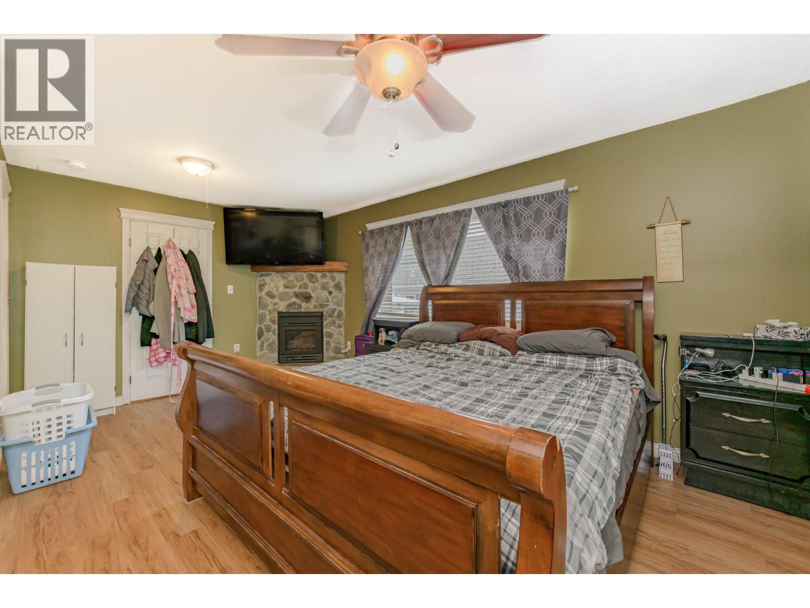 729 Stanley Avenue, Enderby, British Columbia  V0E 1V1 - Photo 11 - 10392869
