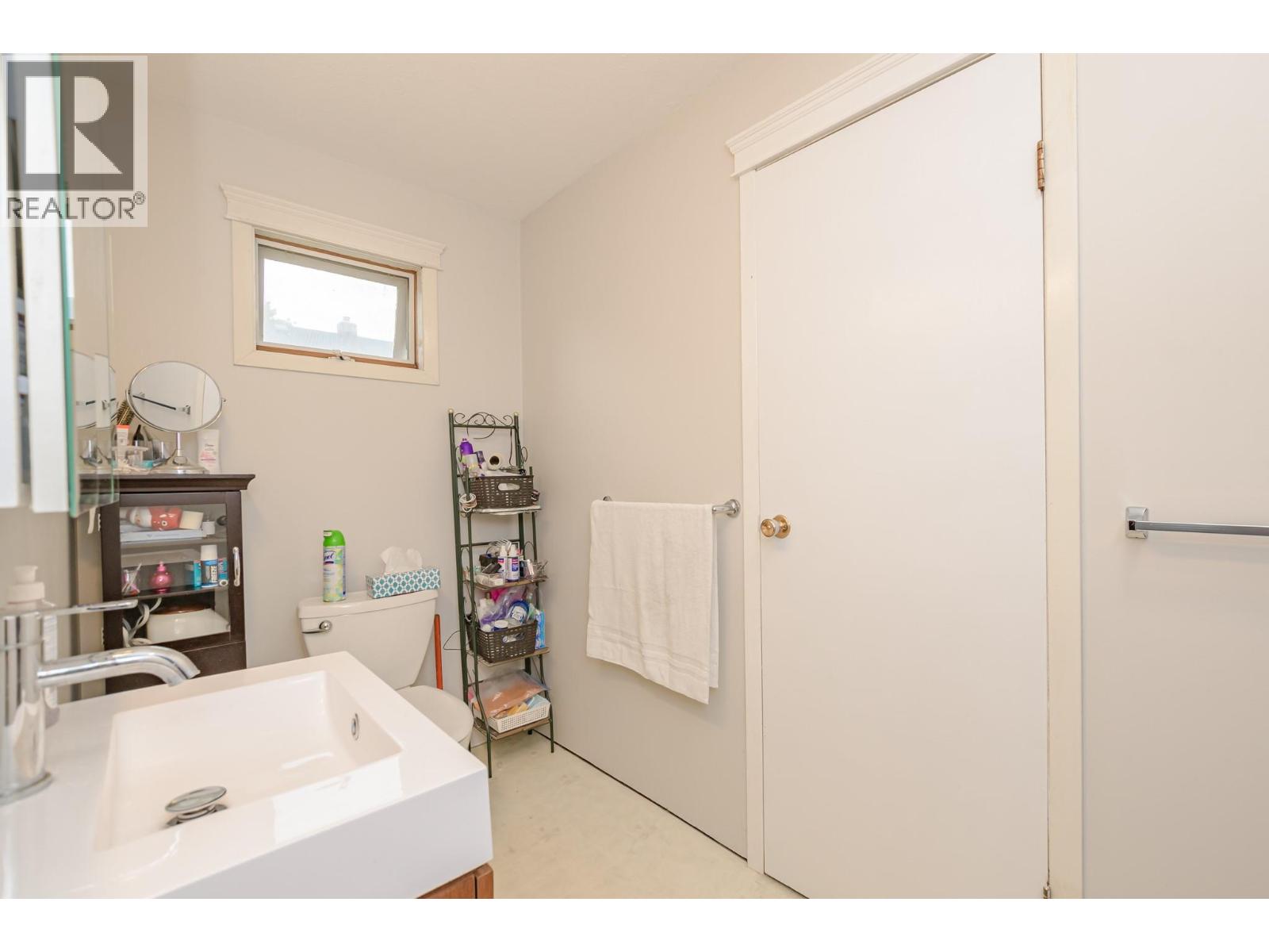 729 Stanley Avenue, Enderby, British Columbia  V0E 1V1 - Photo 16 - 10392869