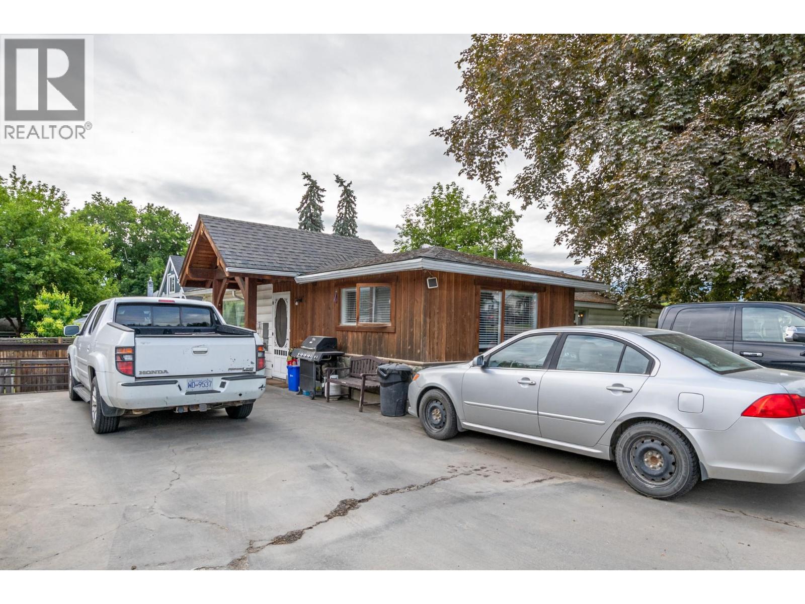 729 Stanley Avenue, Enderby, British Columbia  V0E 1V1 - Photo 41 - 10392869