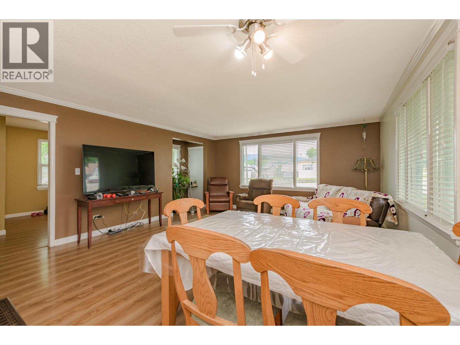 729 Stanley Avenue, Enderby, British Columbia  V0E 1V1 - Photo 5 - 10392869