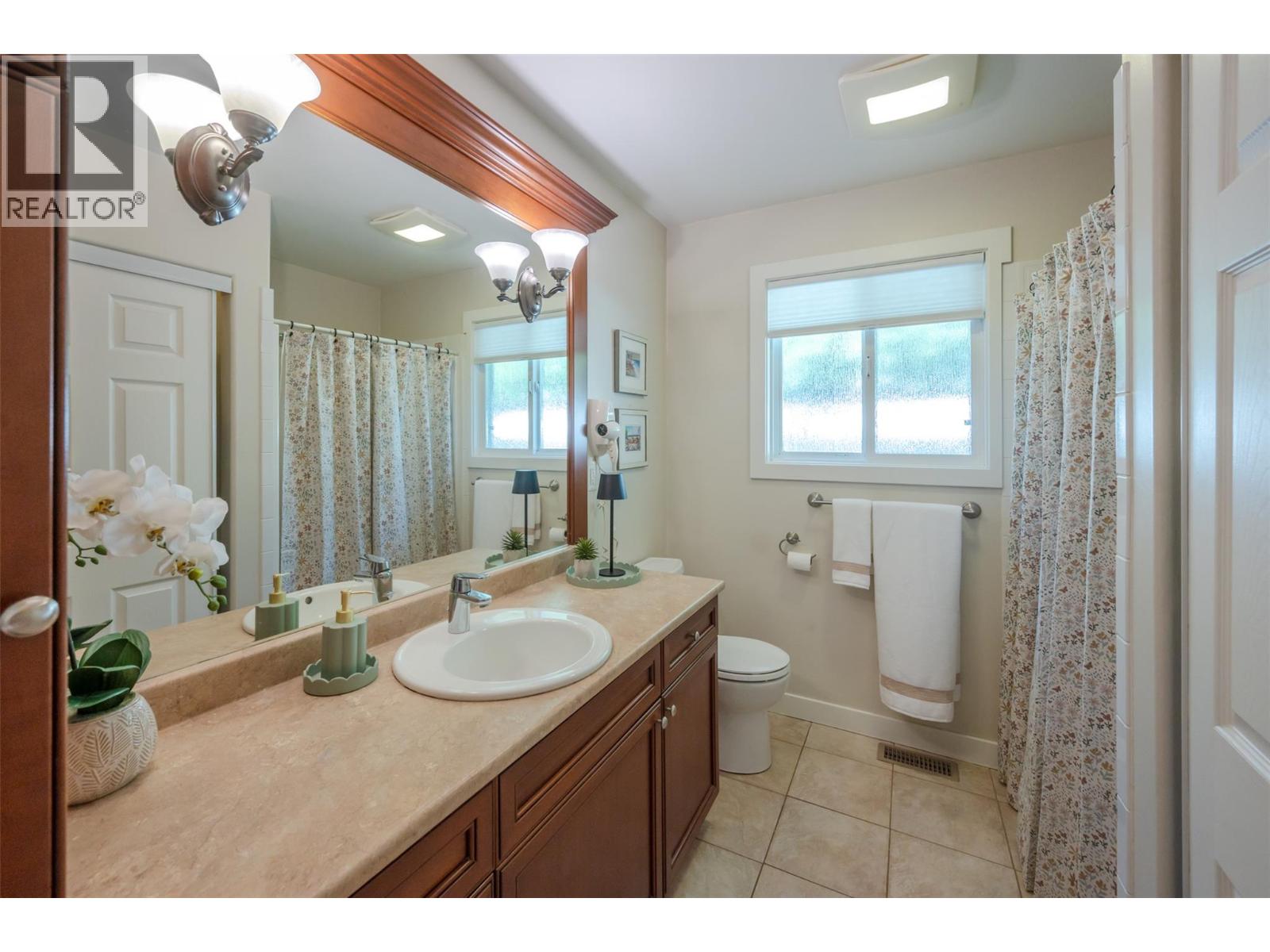115 Elm Avenue, Penticton, British Columbia  V2A 3W1 - Photo 38 - 10392848