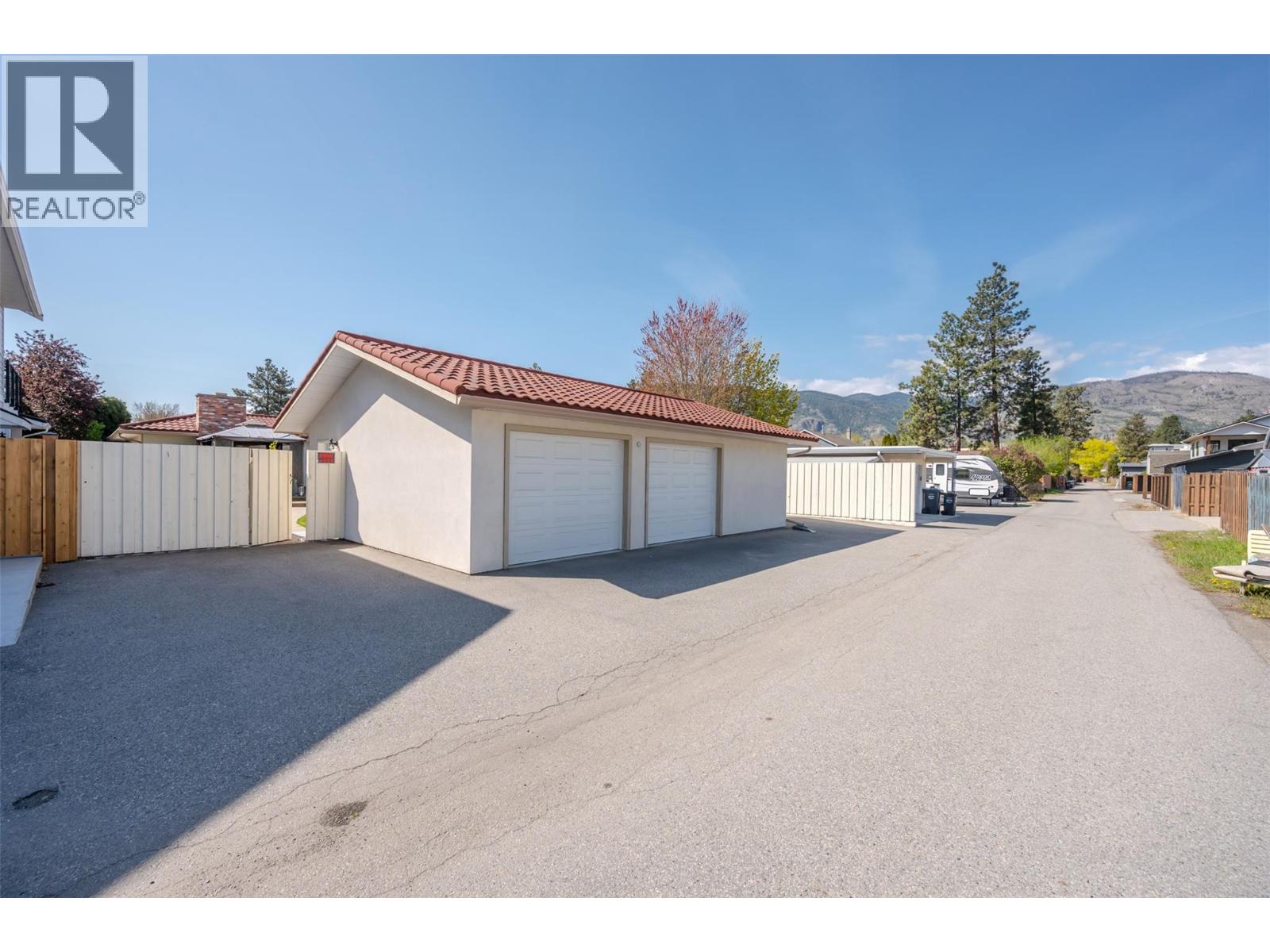 115 Elm Avenue, Penticton, British Columbia  V2A 3W1 - Photo 74 - 10392848