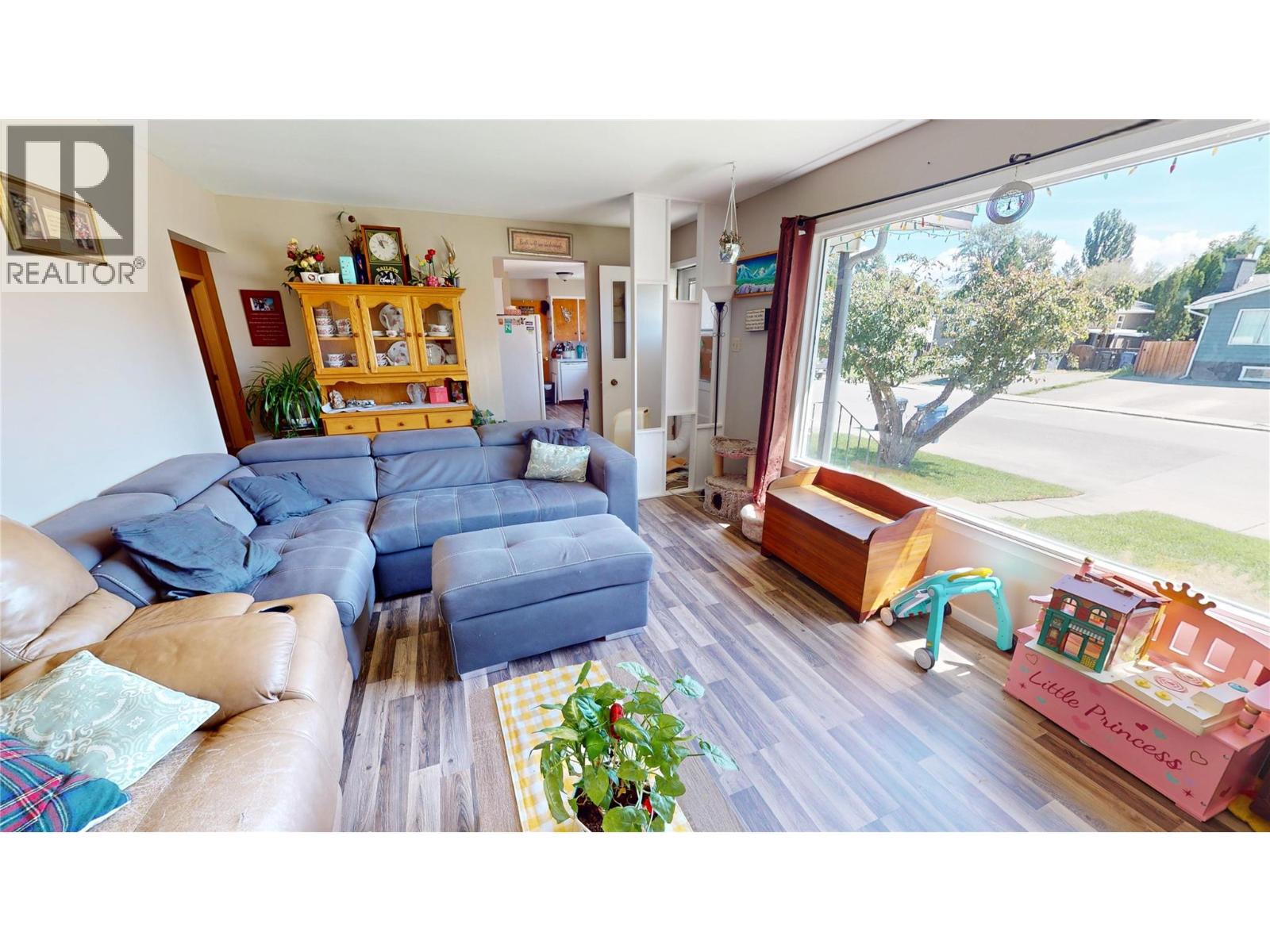 1516 6a Street S, Cranbrook, British Columbia  V1C 4J1 - Photo 5 - 10392807