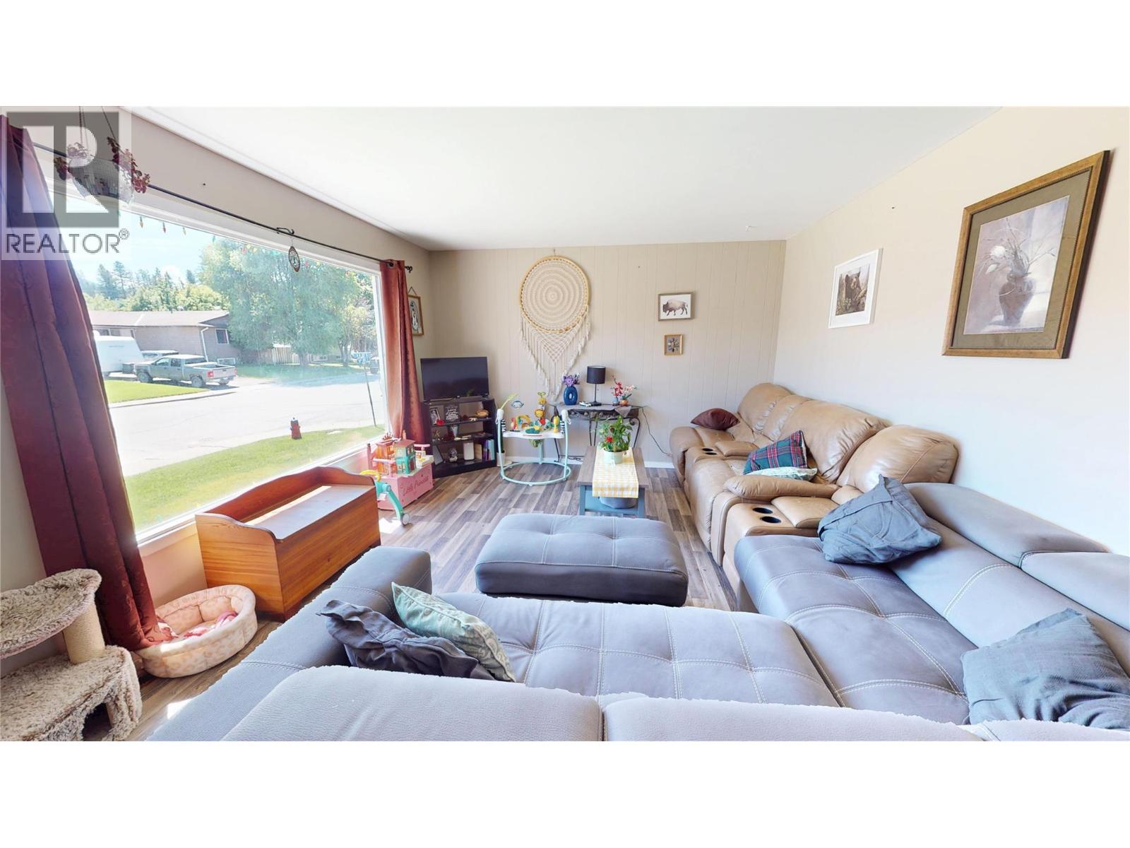 1516 6a Street S, Cranbrook, British Columbia  V1C 4J1 - Photo 7 - 10392807