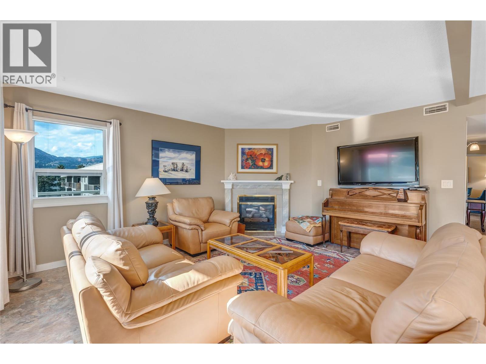 3595 Skaha Lake Road Unit# 303, Penticton, British Columbia  V2A 7K2 - Photo 4 - 10392608