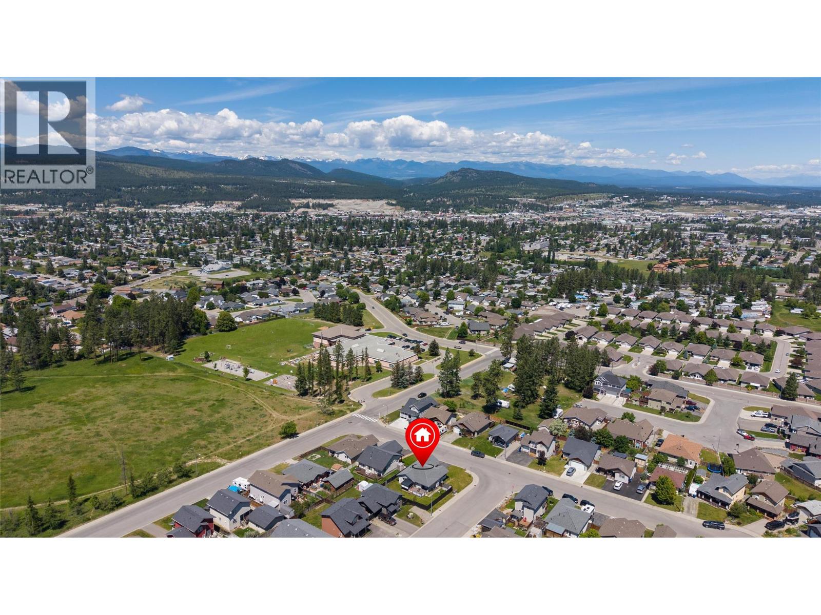 2009 14th Street S, Cranbrook, British Columbia  V1C 0A9 - Photo 4 - 10392829