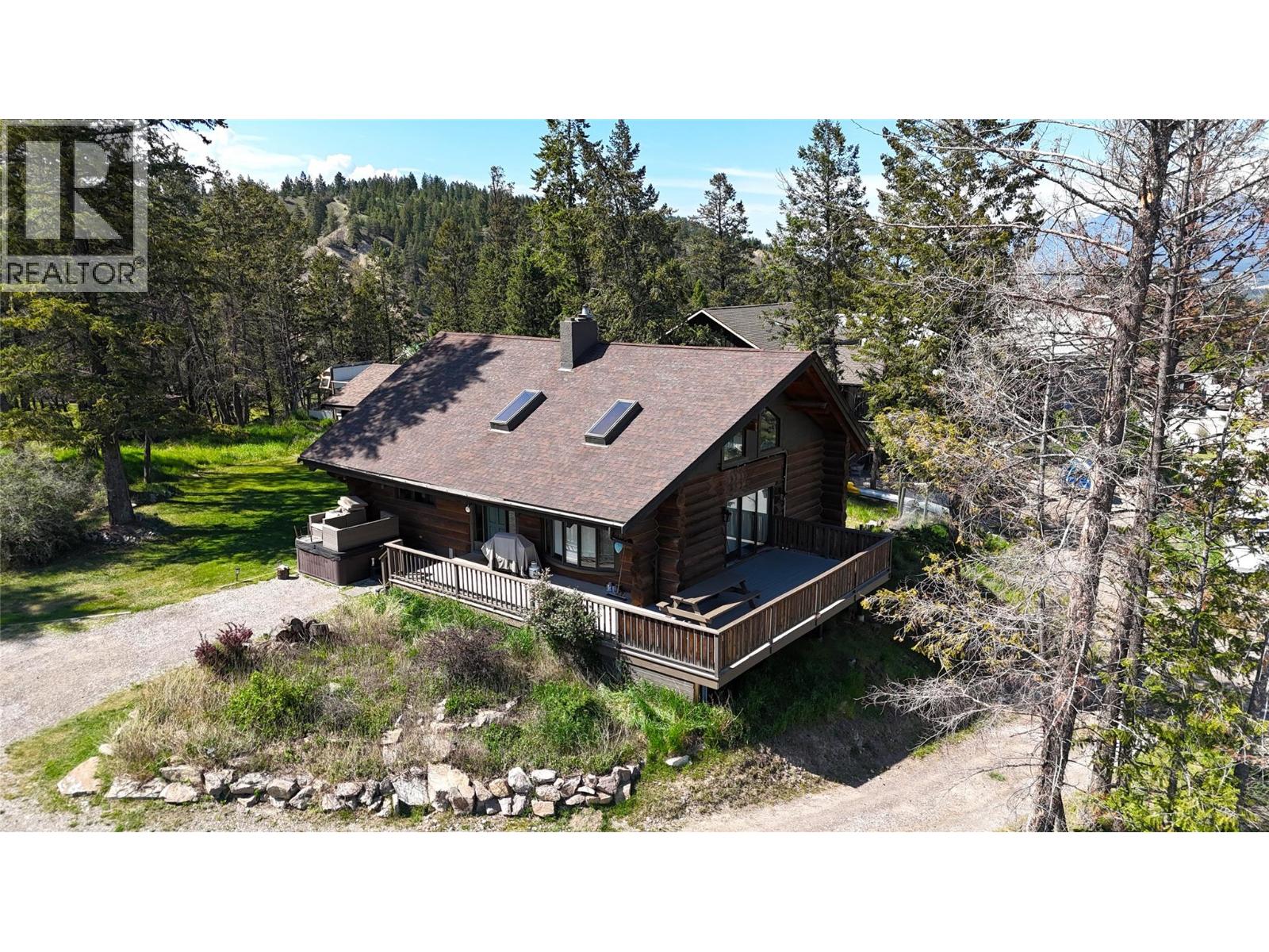 1600 14th Street, Invermere, British Columbia  V0A 1K0 - Photo 1 - 10392806