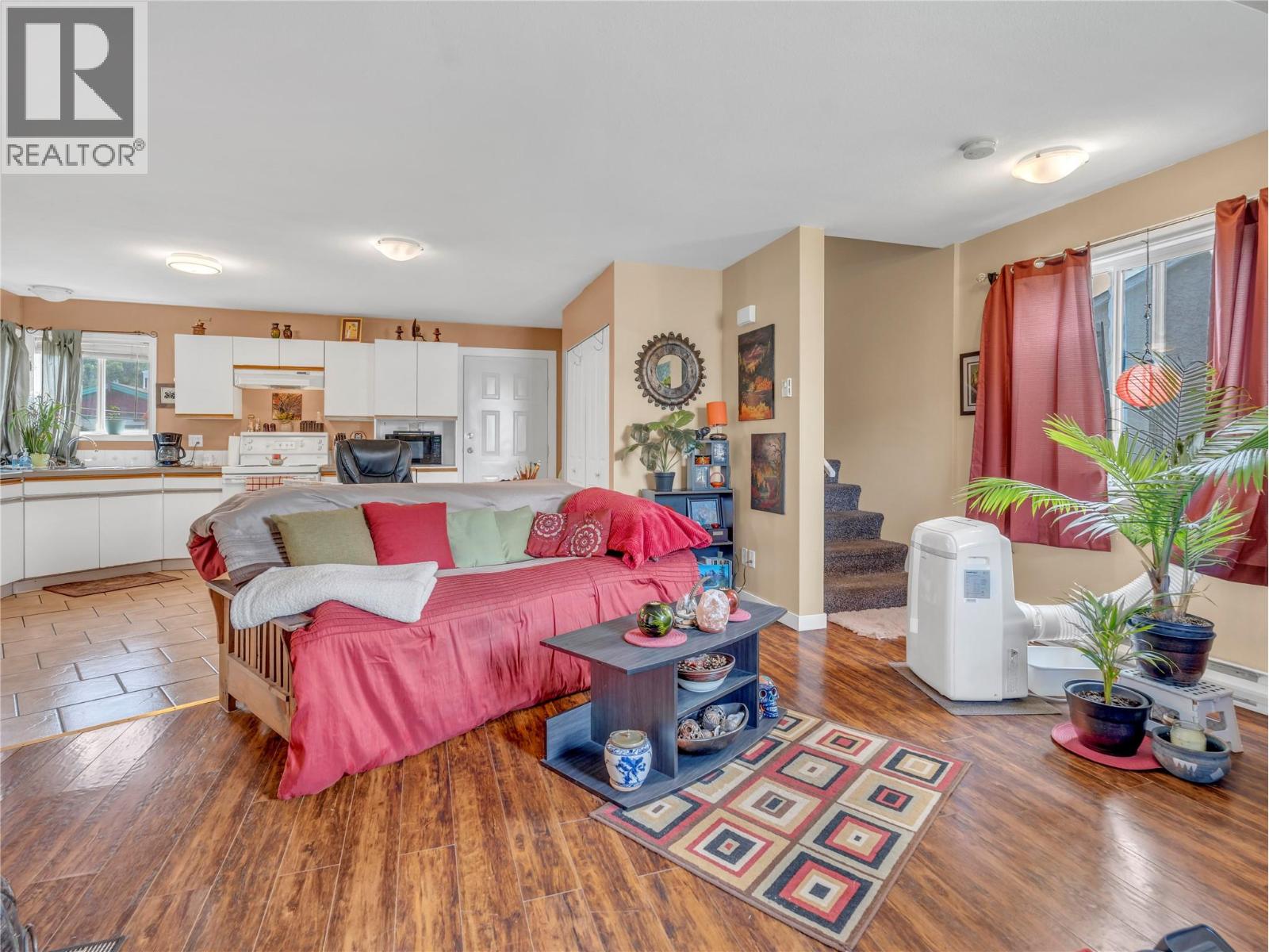 506 Nelson Avenue, Penticton, British Columbia  V2A 2L2 - Photo 2 - 10392992