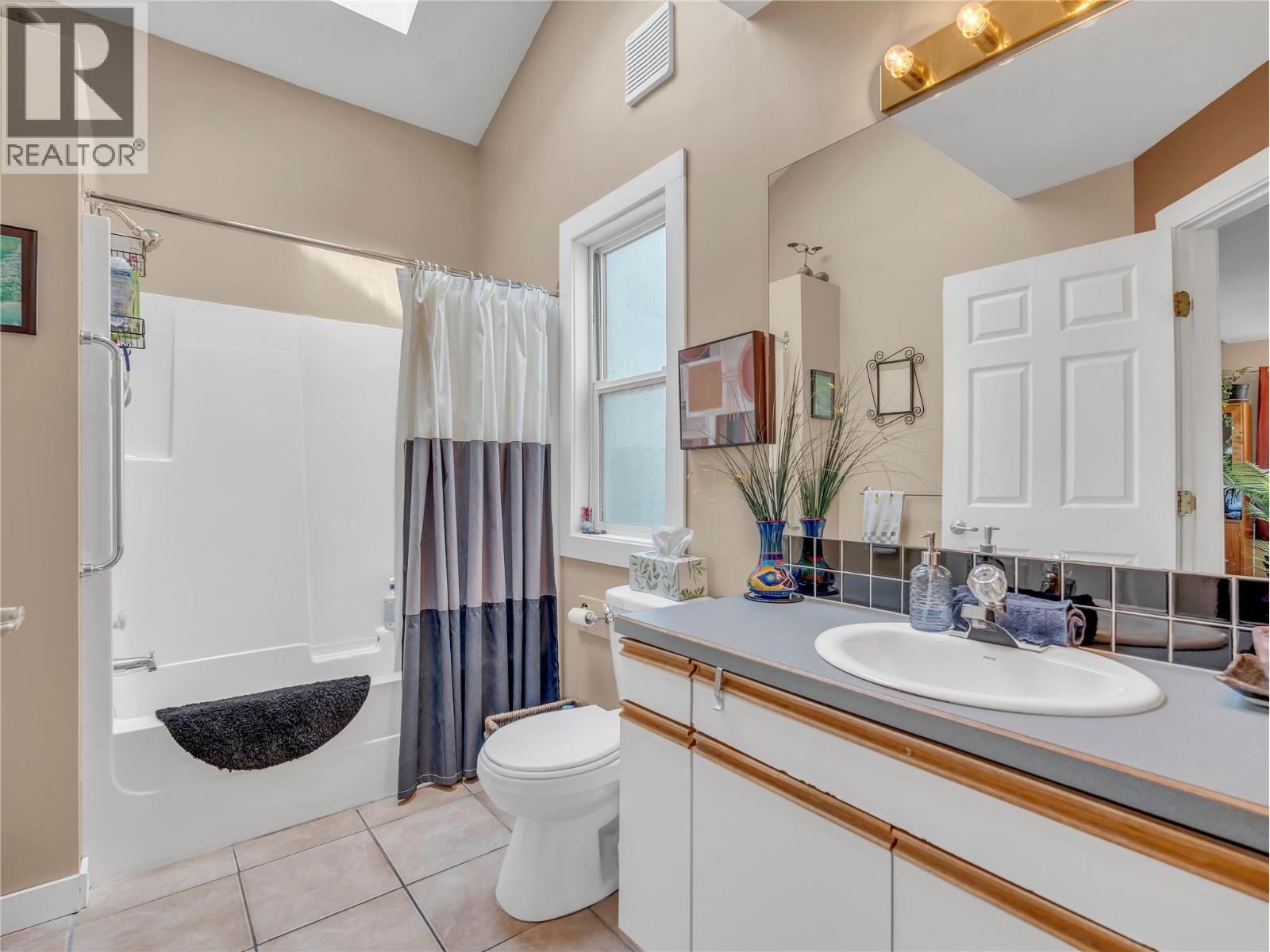506 Nelson Avenue, Penticton, British Columbia  V2A 2L2 - Photo 8 - 10392992