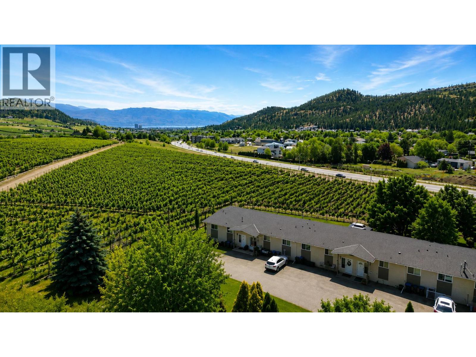 2161 Scenic Road Unit# 3, Kelowna, British Columbia  V1V 2H8 - Photo 1 - 10392965
