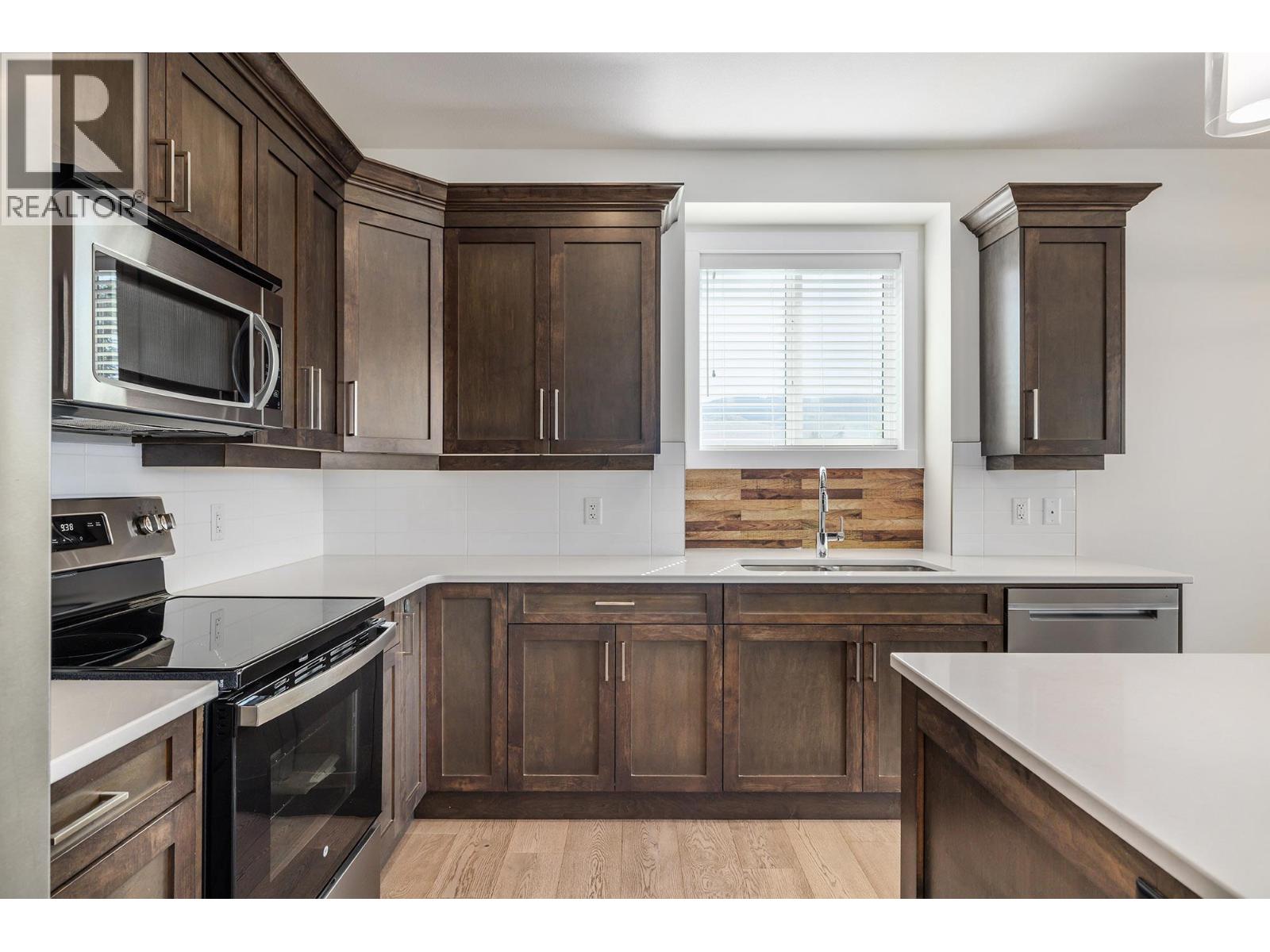 3207 Shetland Road, Kelowna, British Columbia  V1V 3B1 - Photo 10 - 10393027