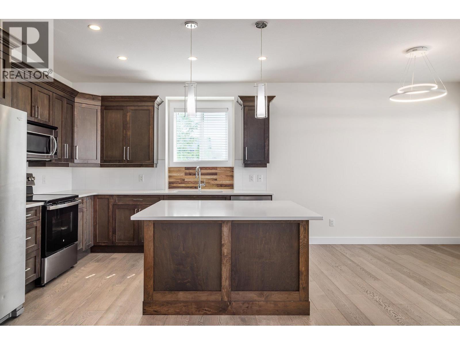3207 Shetland Road, Kelowna, British Columbia  V1V 3B1 - Photo 11 - 10393027