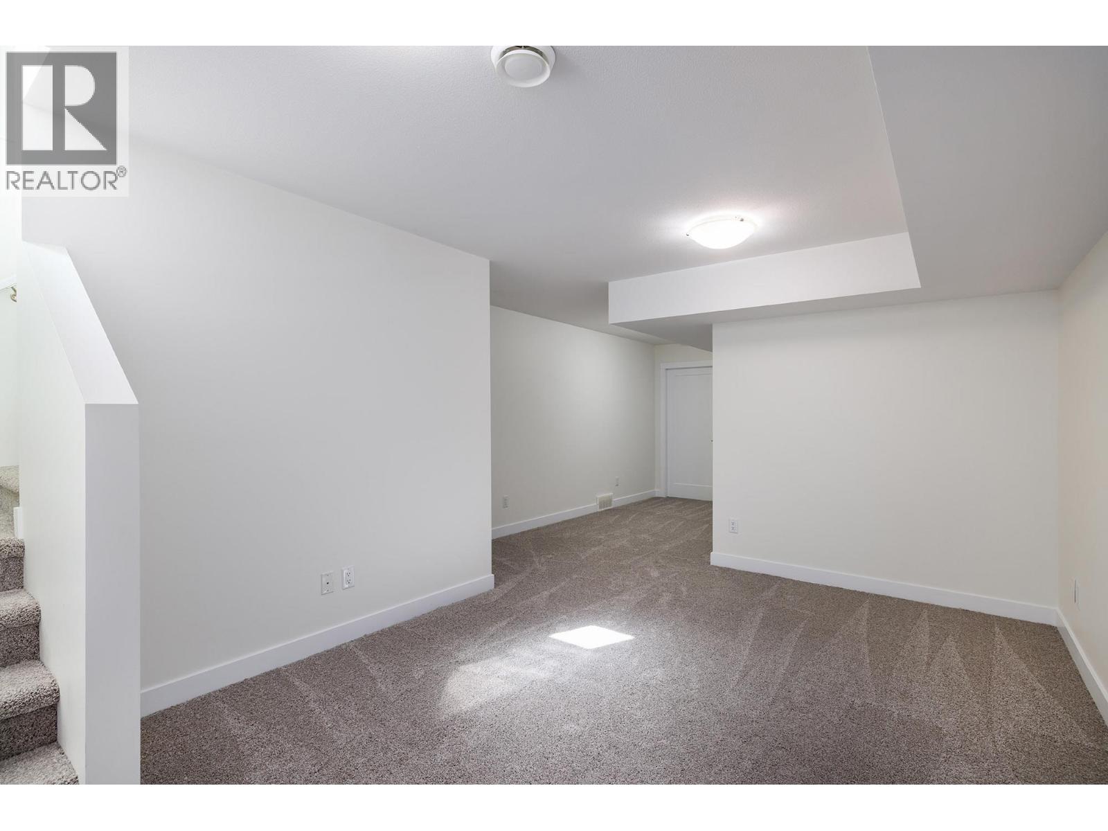 3207 Shetland Road, Kelowna, British Columbia  V1V 3B1 - Photo 24 - 10393027
