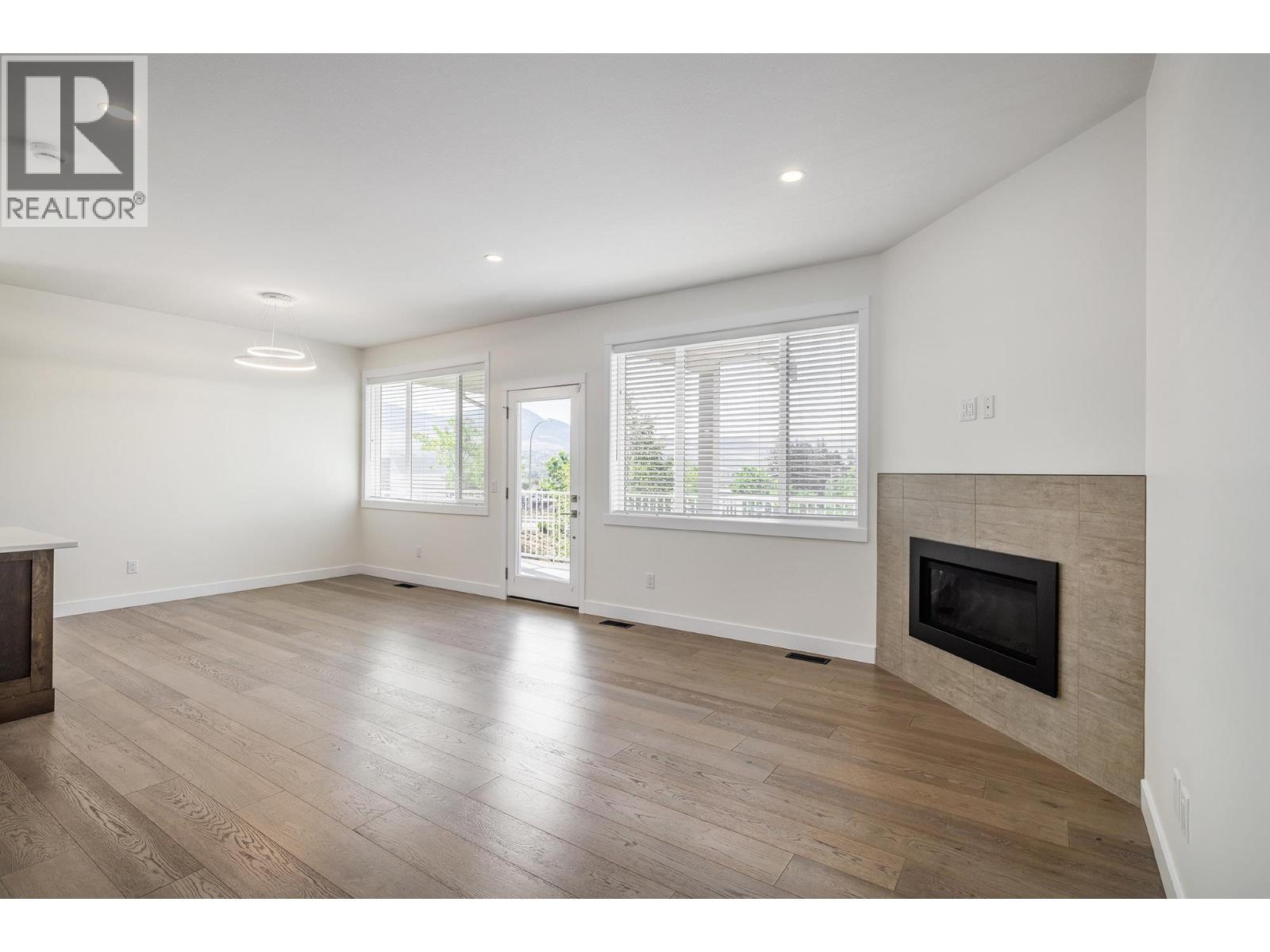3207 Shetland Road, Kelowna, British Columbia  V1V 3B1 - Photo 4 - 10393027