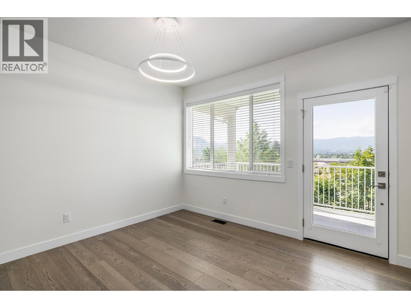 3207 Shetland Road, Kelowna, British Columbia  V1V 3B1 - Photo 5 - 10393027