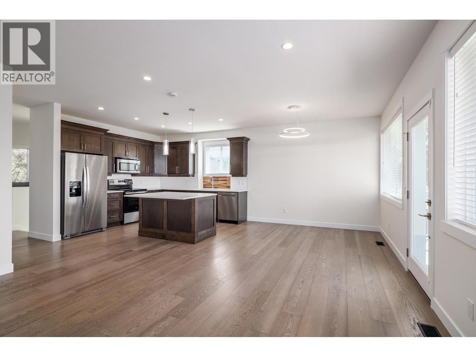 3207 Shetland Road, Kelowna, British Columbia  V1V 3B1 - Photo 7 - 10393027