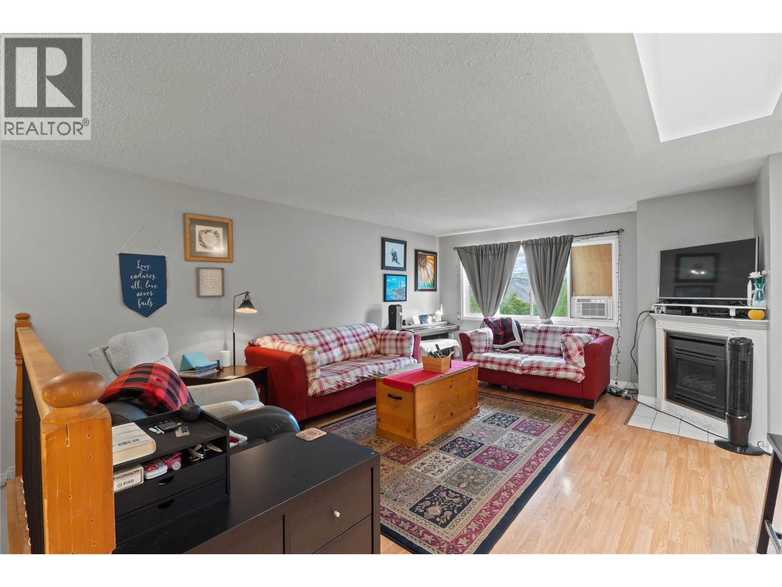 333 Waddington Drive, Kamloops, British Columbia  V2E 1S3 - Photo 3 - 10393023
