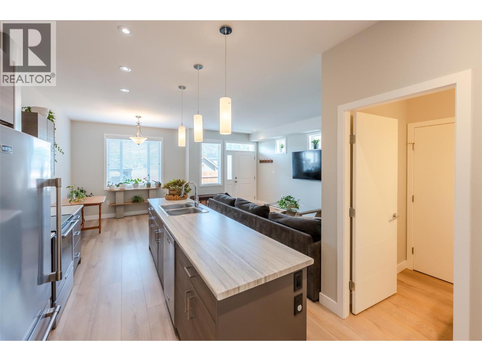 457 Nelson Avenue Unit# 102, Penticton, British Columbia  V2A 2L3 - Photo 10 - 10392853