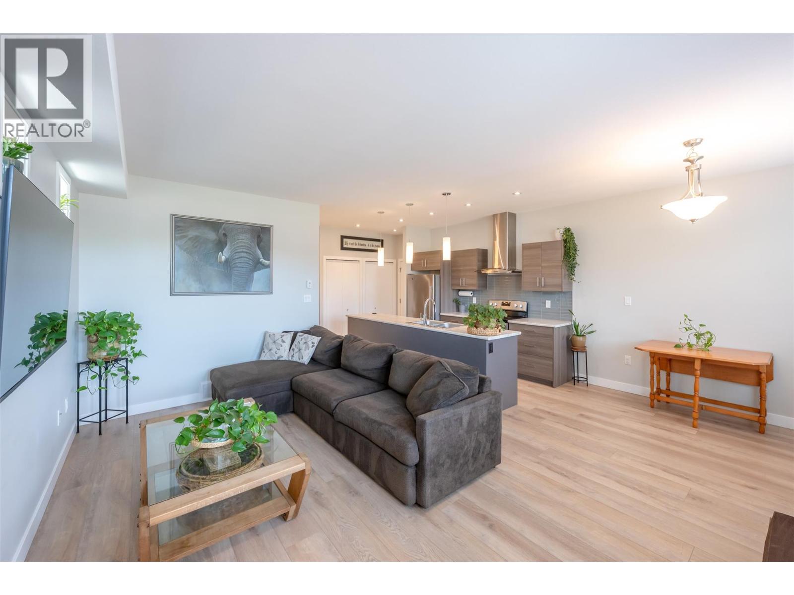 457 Nelson Avenue Unit# 102, Penticton, British Columbia  V2A 2L3 - Photo 3 - 10392853