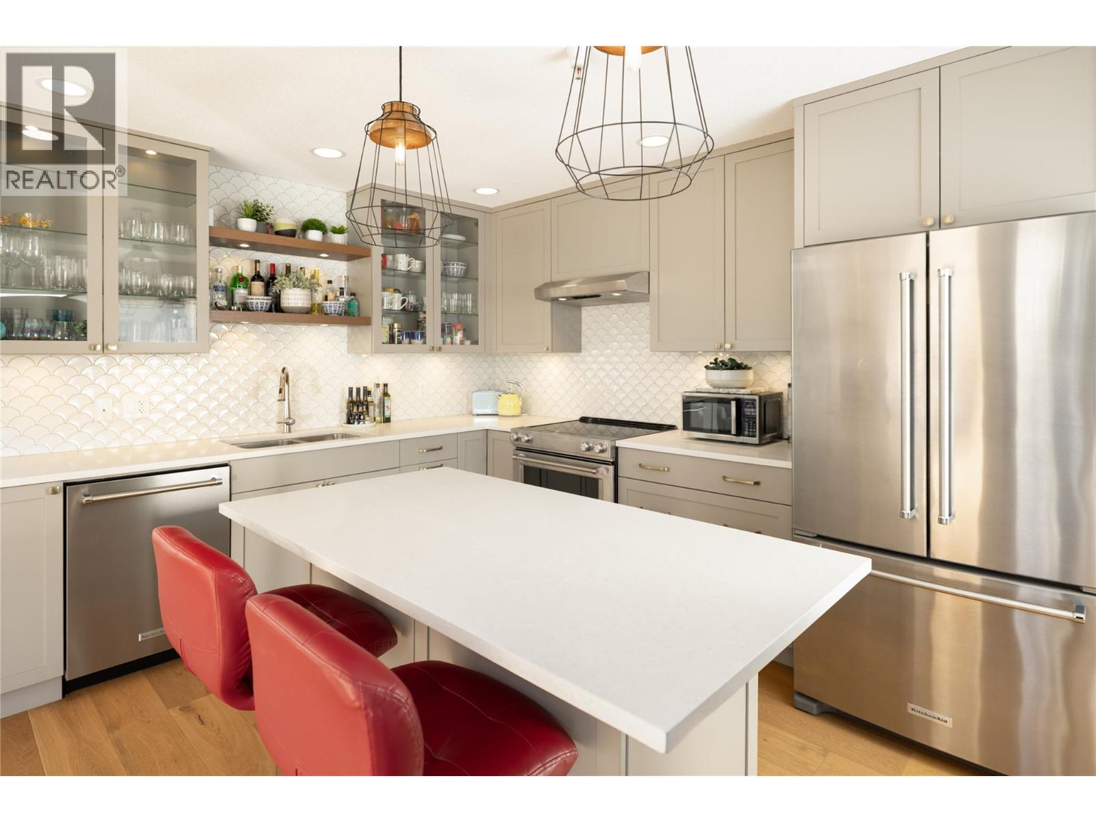 4004 Bluebird Road Unit# 305, Kelowna, British Columbia  V1W 1X6 - Photo 4 - 10393085
