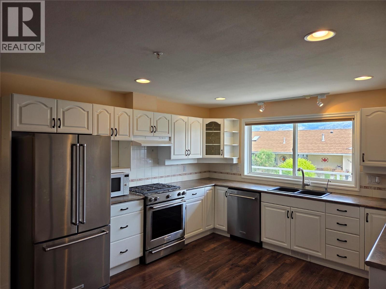 12300 Pinehurst Place Unit# 2, Osoyoos, British Columbia  V0H 1V4 - Photo 9 - 10393123