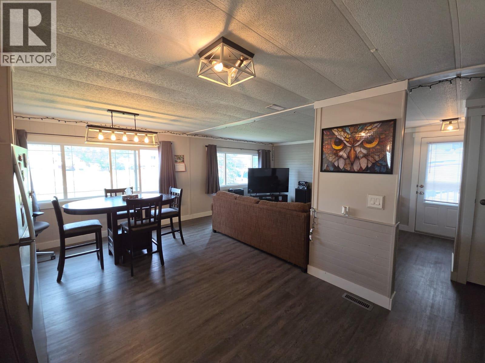 5117 43 Street Ne, Chetwynd, British Columbia  V0C 1J0 - Photo 8 - 10393102