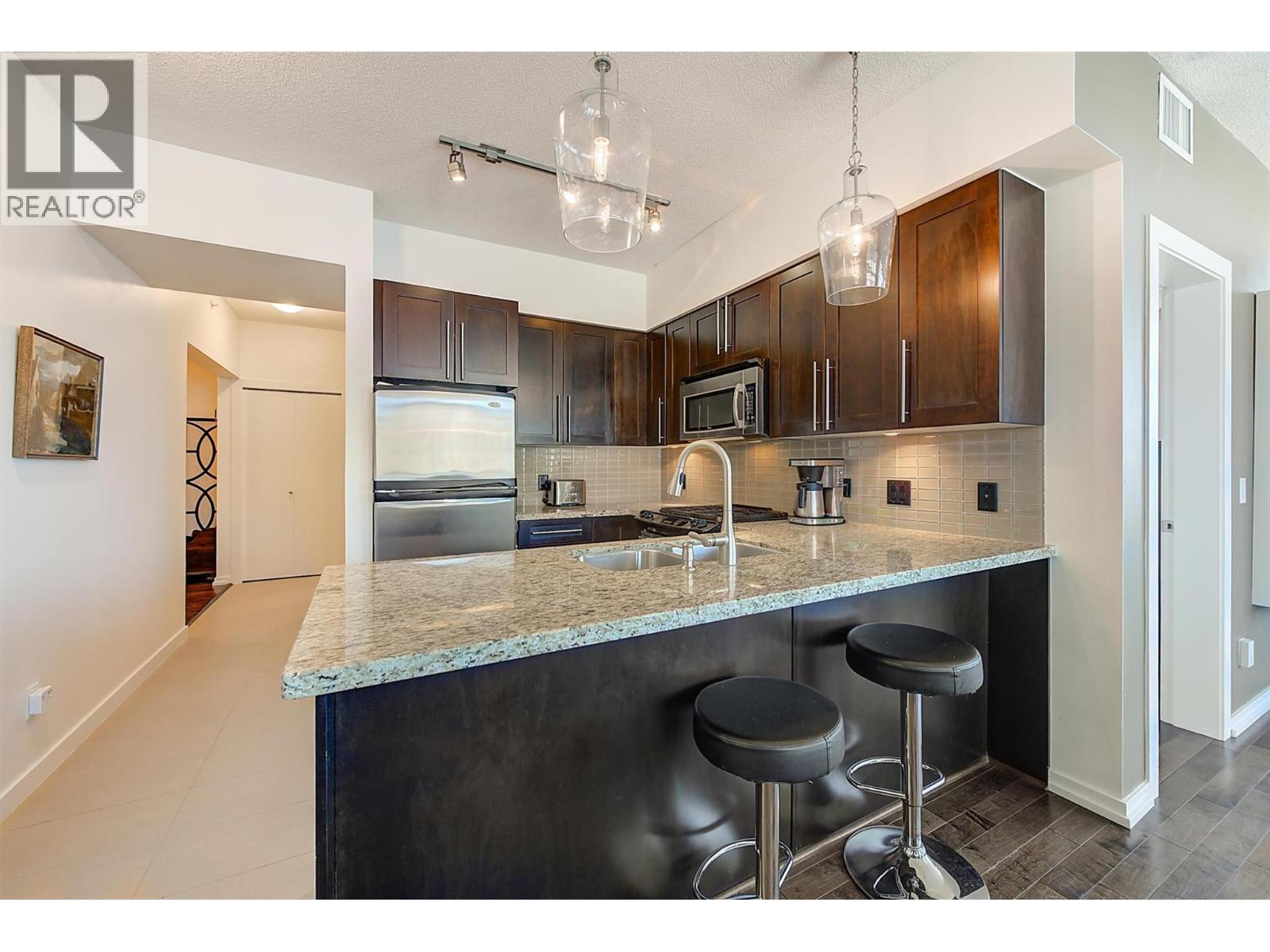 1075 Sunset Drive Unit# 2408, Kelowna, British Columbia  V1Y 9Y9 - Photo 11 - 10393005