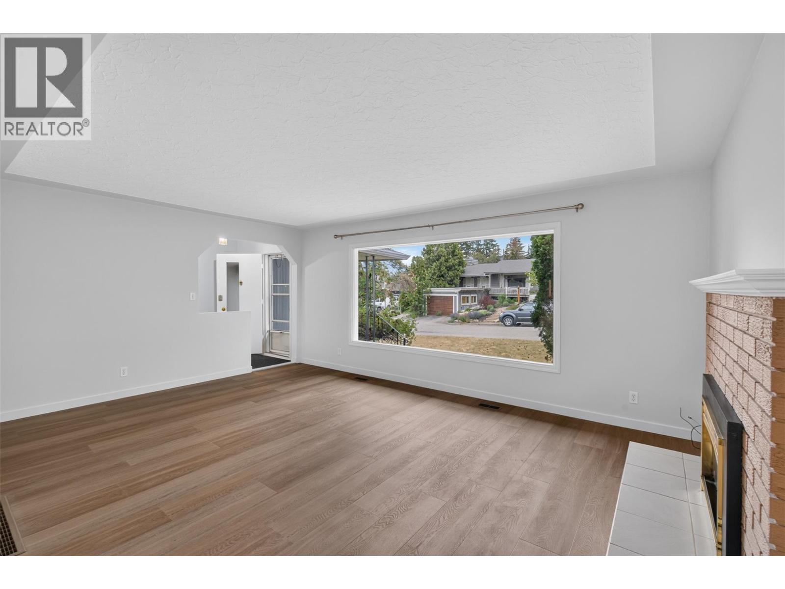 3802 36 Street, Vernon, British Columbia  V1T 6E5 - Photo 11 - 10393013