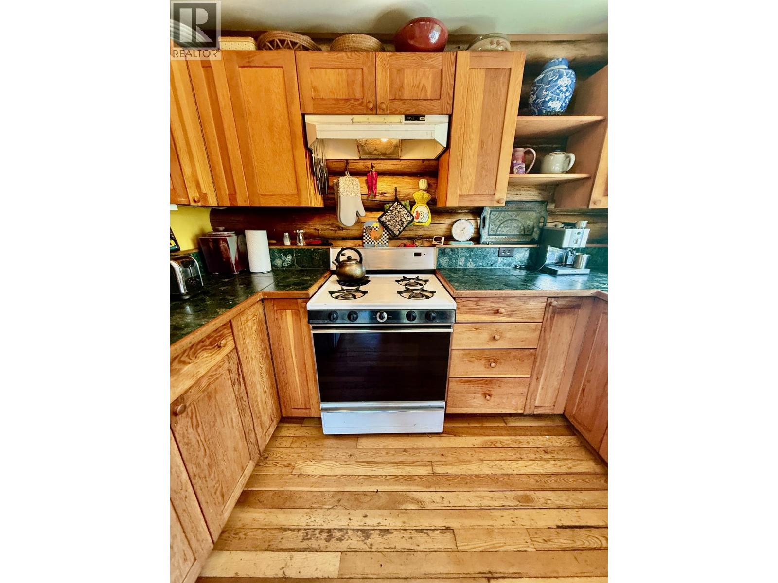 7150/7154 Graham Rd Road, Winlaw, British Columbia  V0G 2J0 - Photo 13 - 10392999
